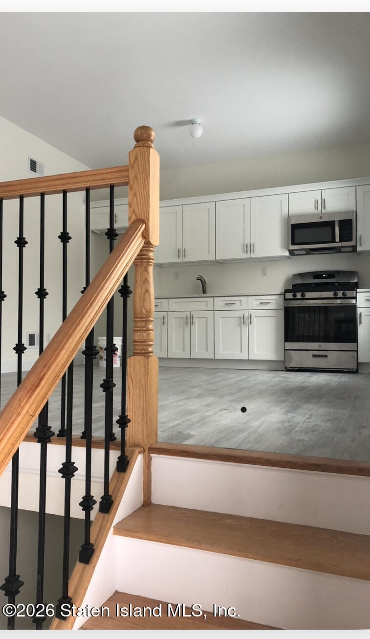 946 Edgegrove Avenue, Staten Island, NY, 10309 image 45