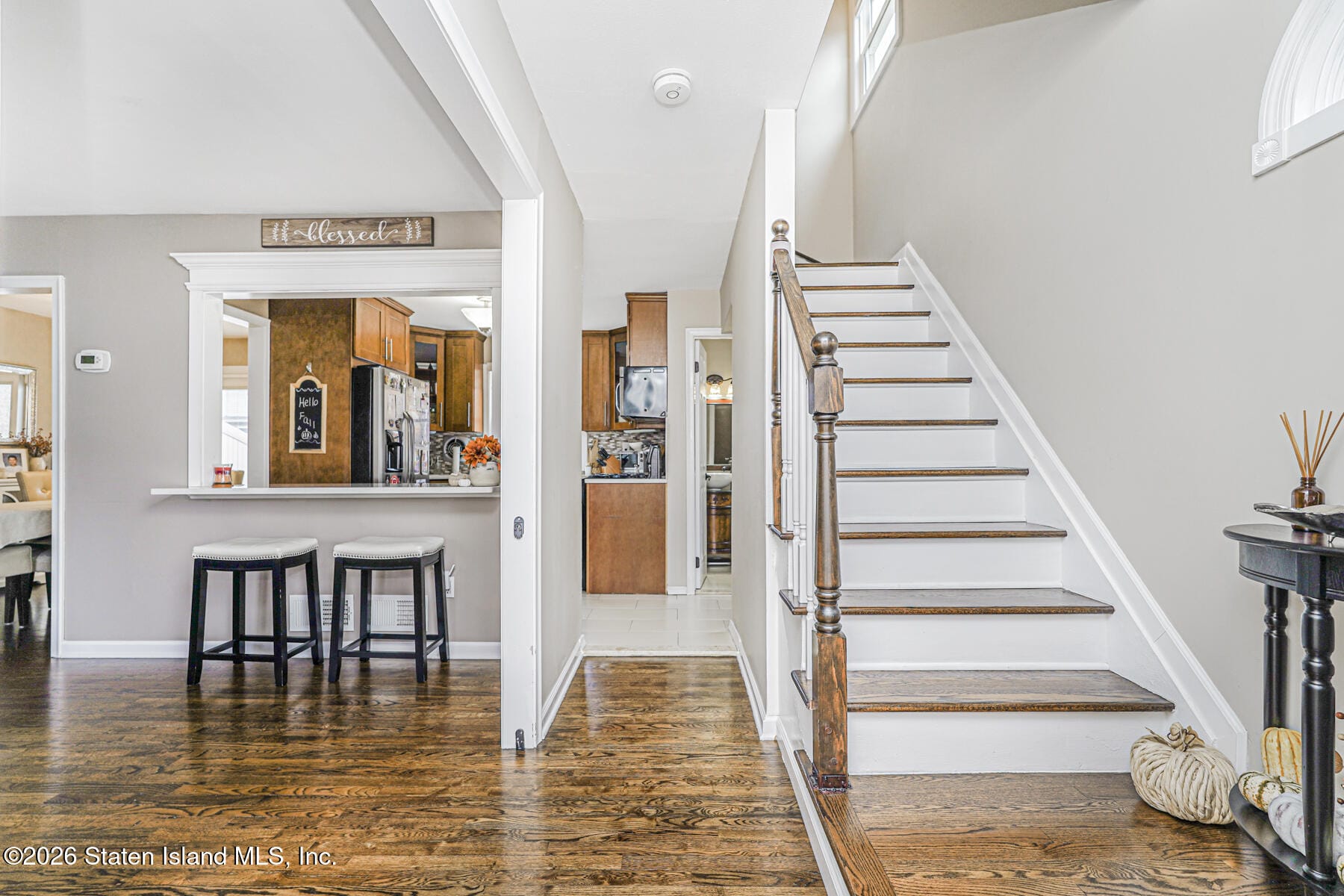 108 Moffett Street Image 3