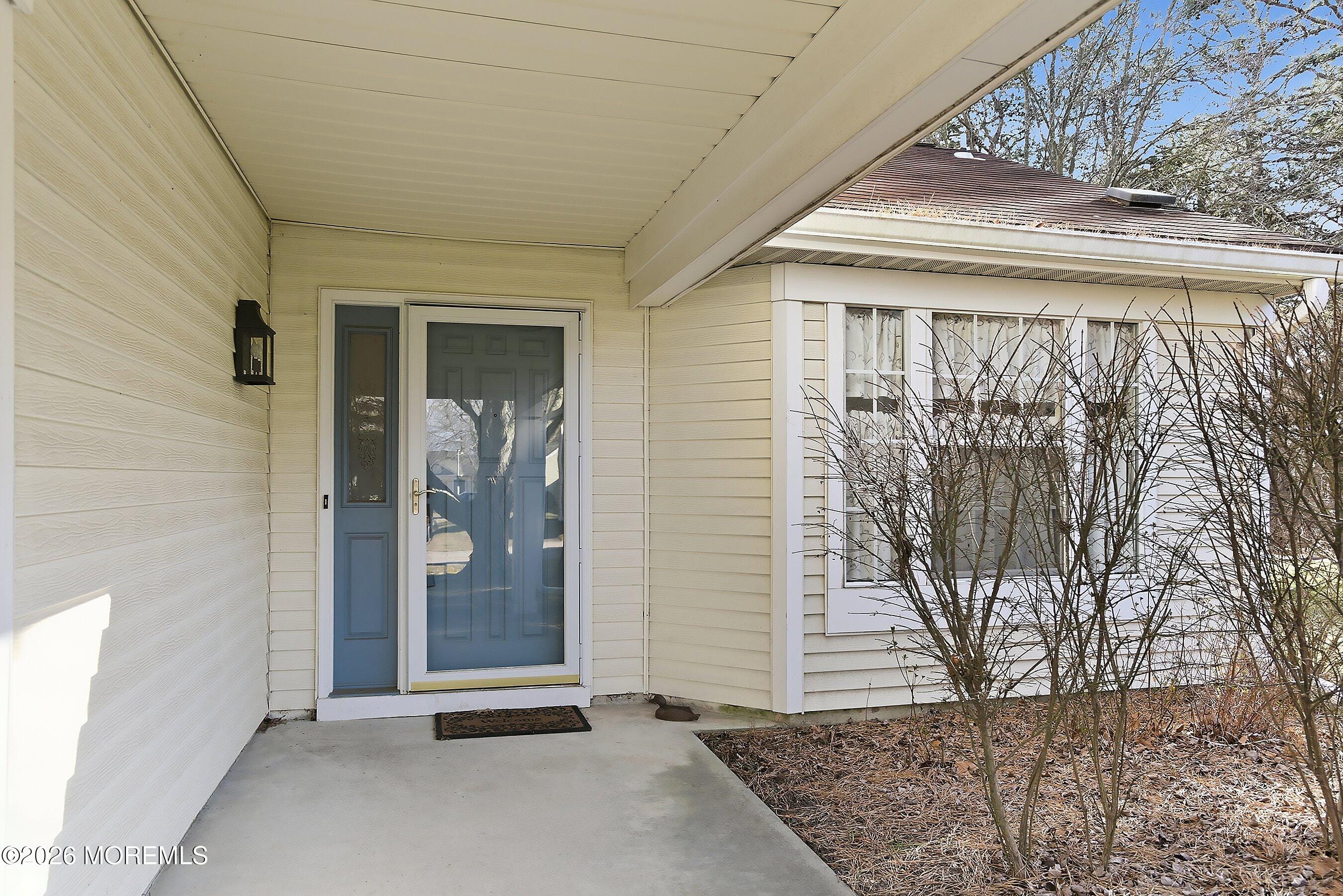 891B Stratford Court B Image 3