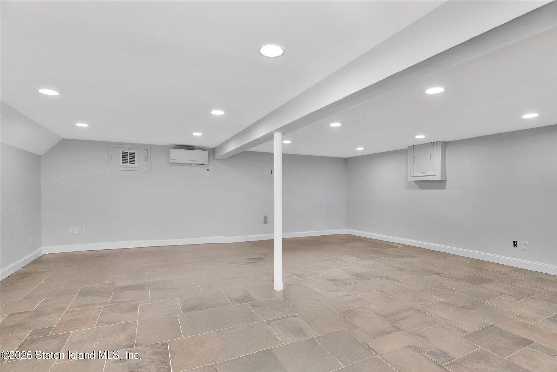 215 Lawrence Avenue, Staten Island, NY, 10310 image 28