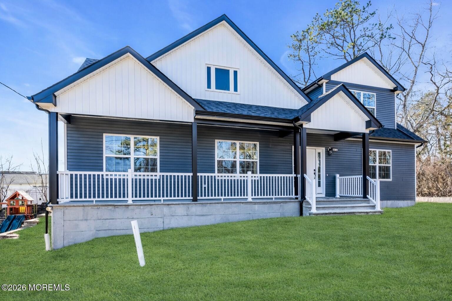 2016 Seventh Avenue Image 2