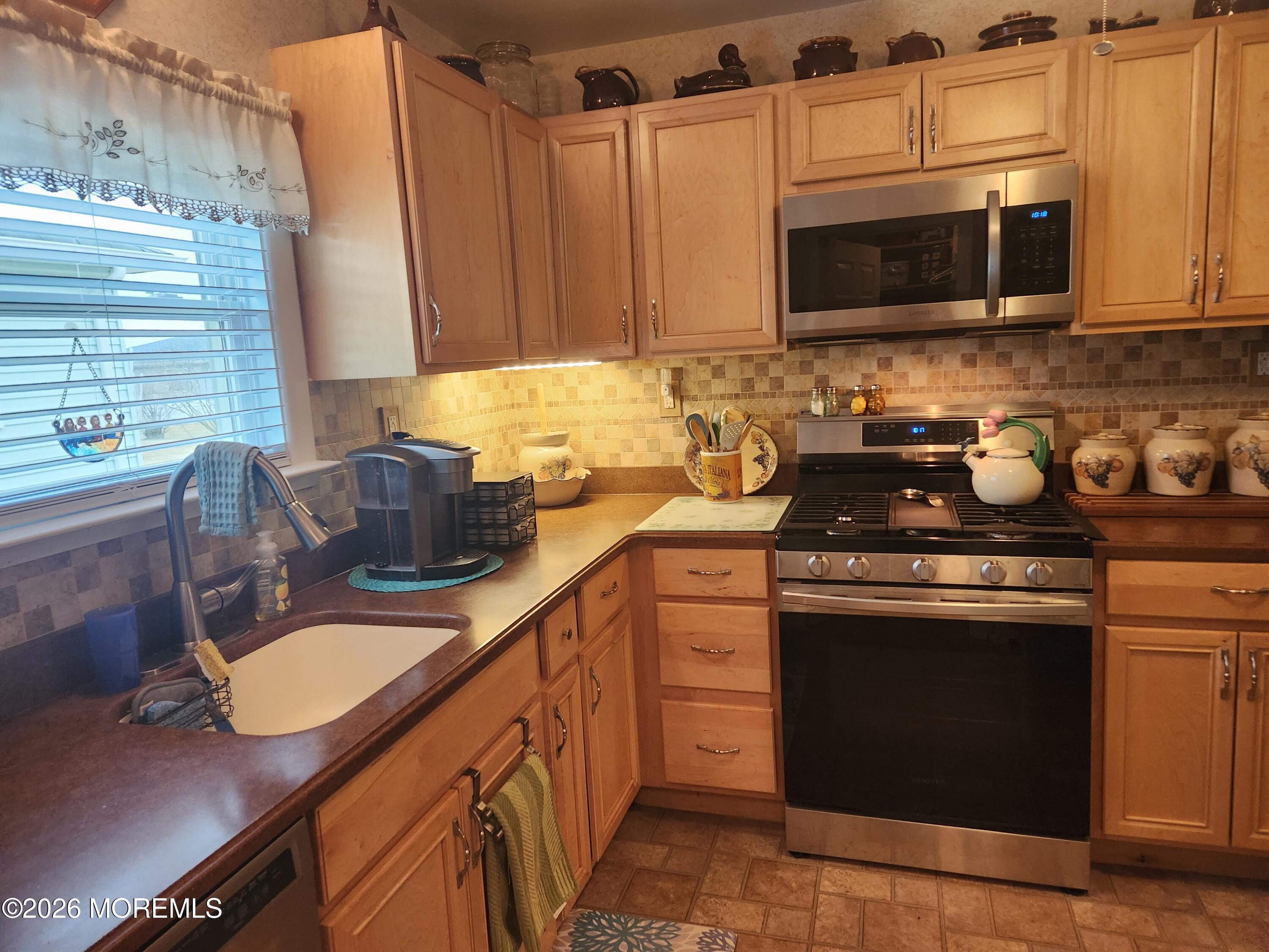 1017 Camino Real Court Image 4