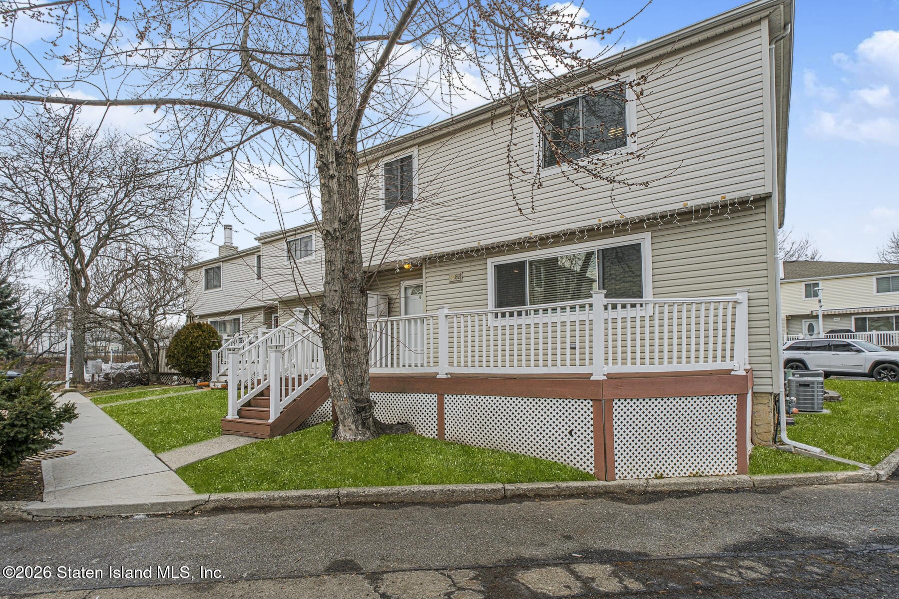 448-2 Caswell Avenue Image 4