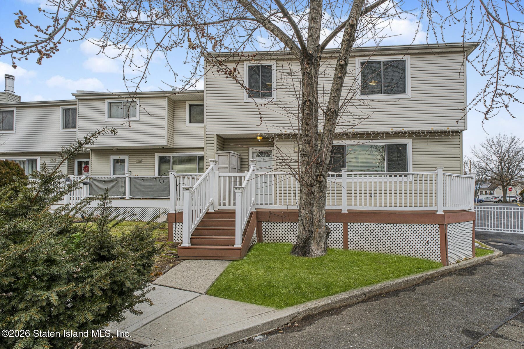 448-2 Caswell Avenue Image 5