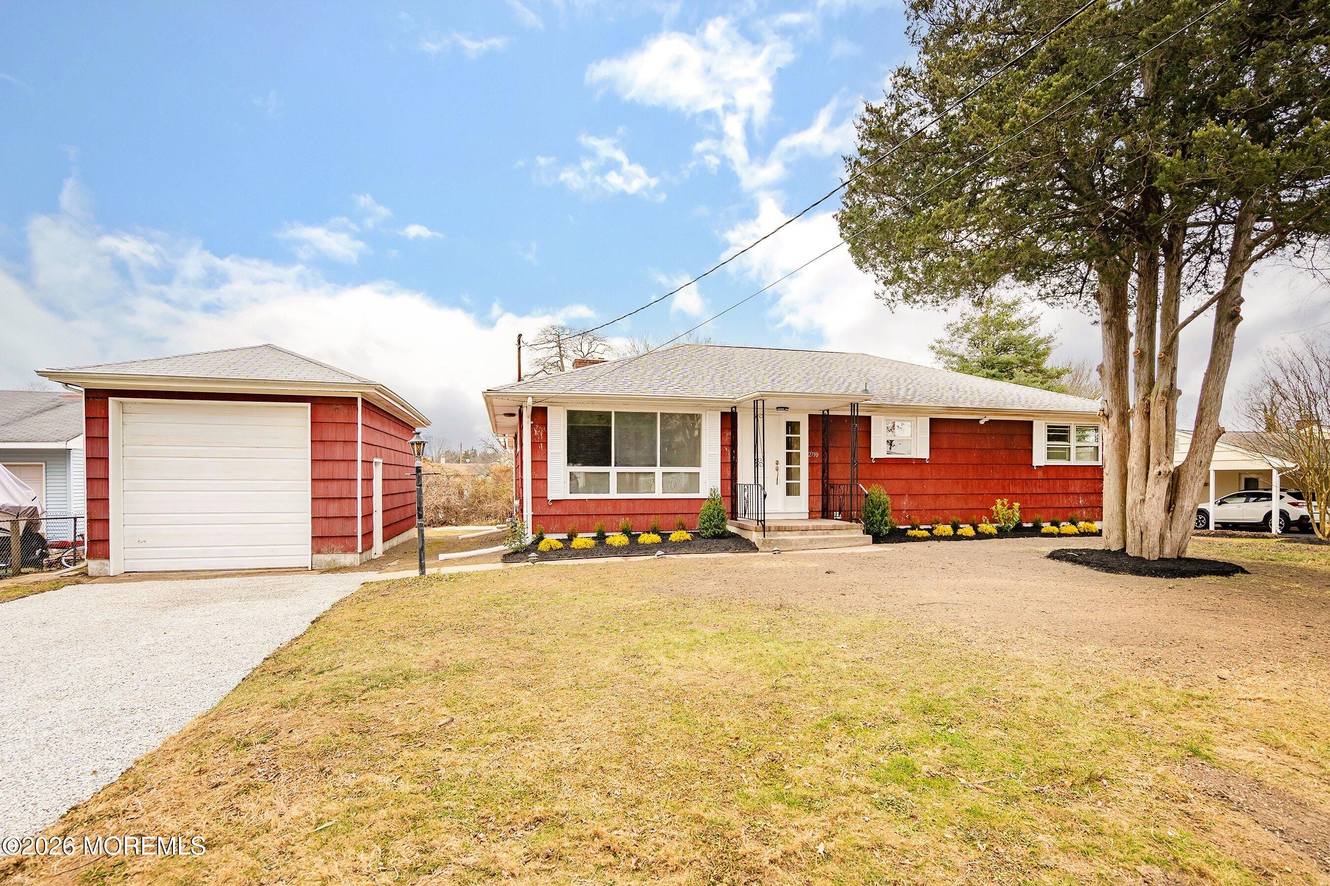 2710 Johnson Street Image 4