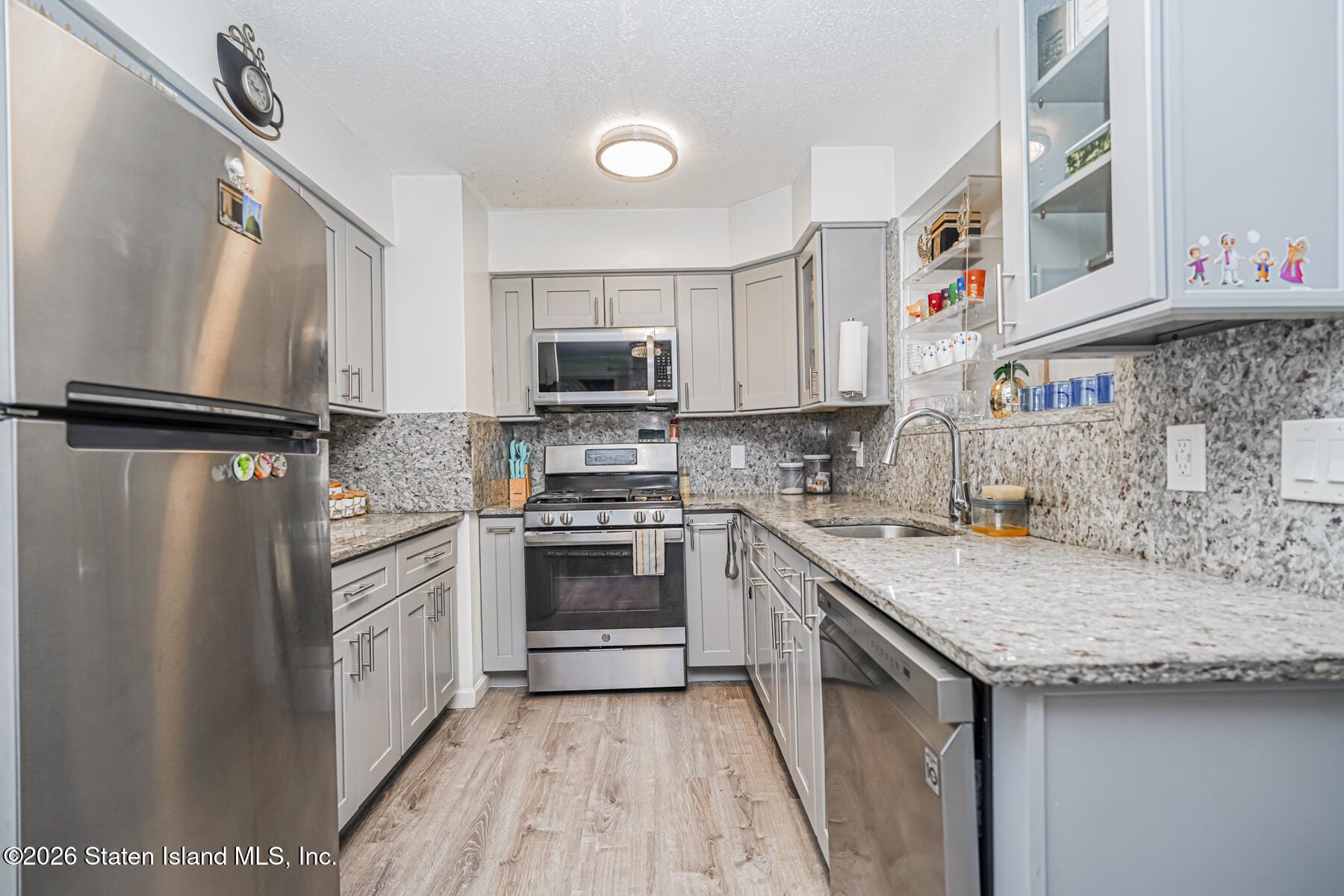 553 Ilyssa Way, Staten Island, NY, 10312 image 7