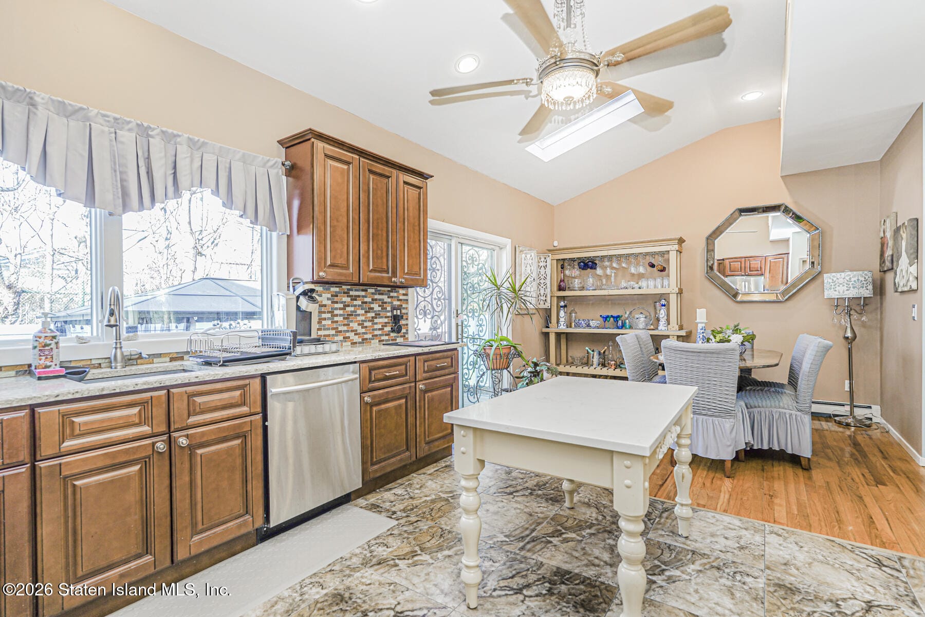 103 S Railroad Street, Staten Island, NY, 10312 image 12