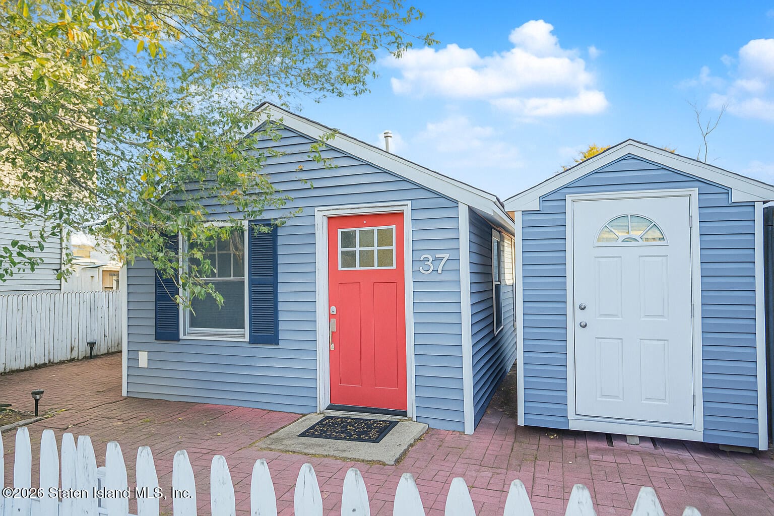 37 Myrtle Avenue Image 2