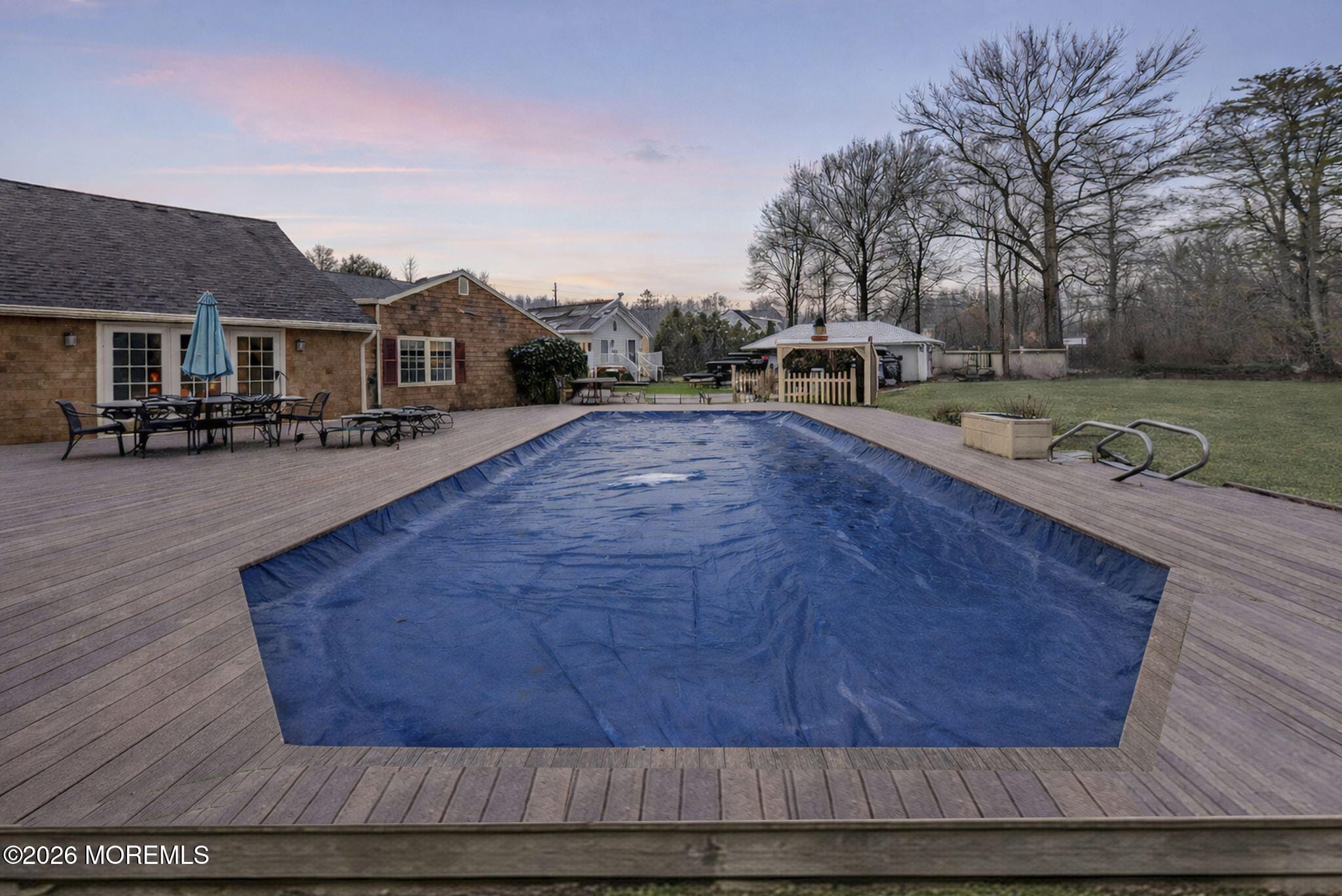 402 Main Street Image 4