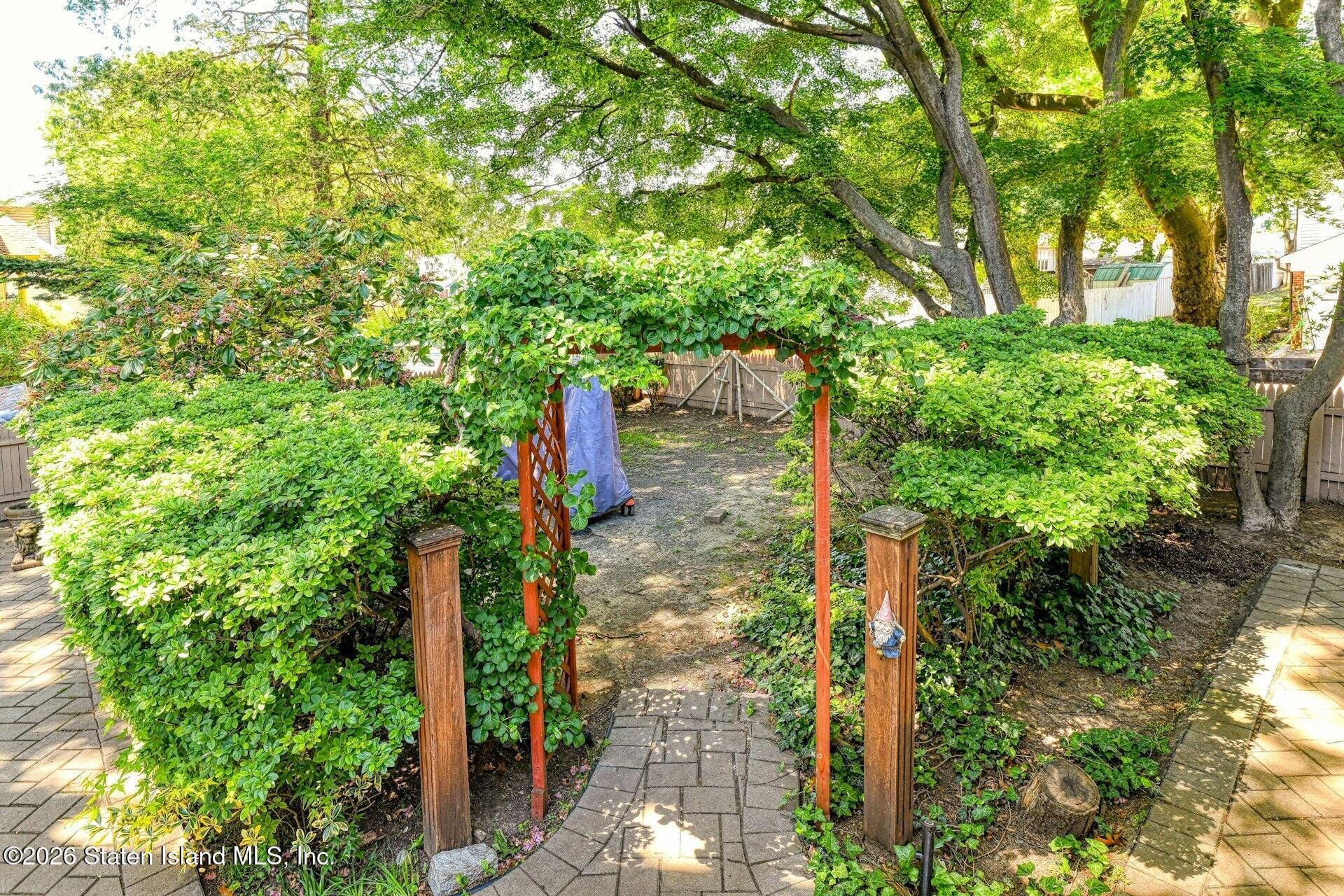 94 Hart Boulevard, Staten Island, NY, 10301 image 9