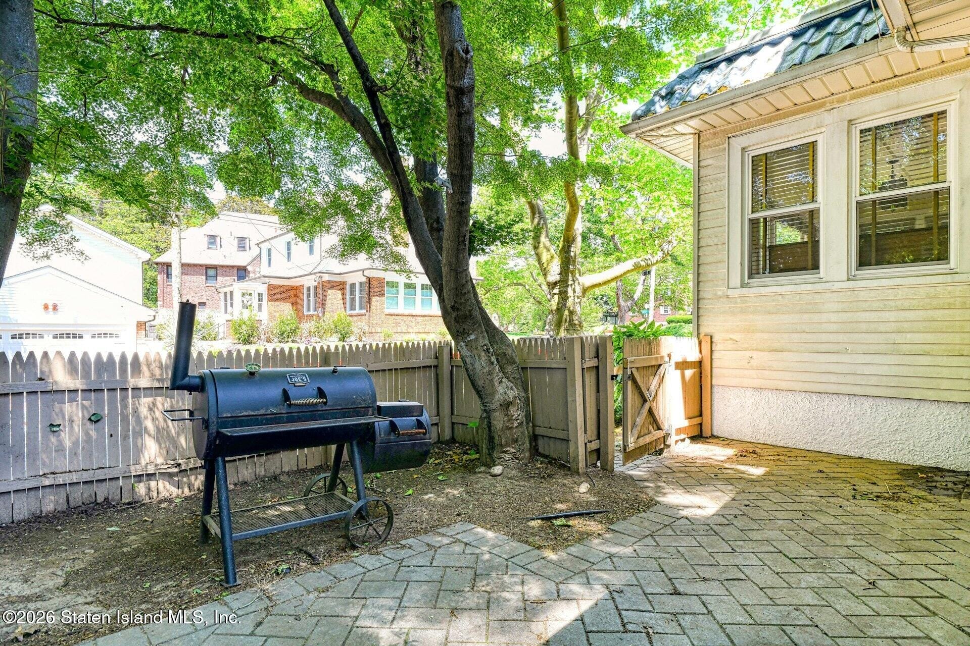 94 Hart Boulevard, Staten Island, NY, 10301 image 10