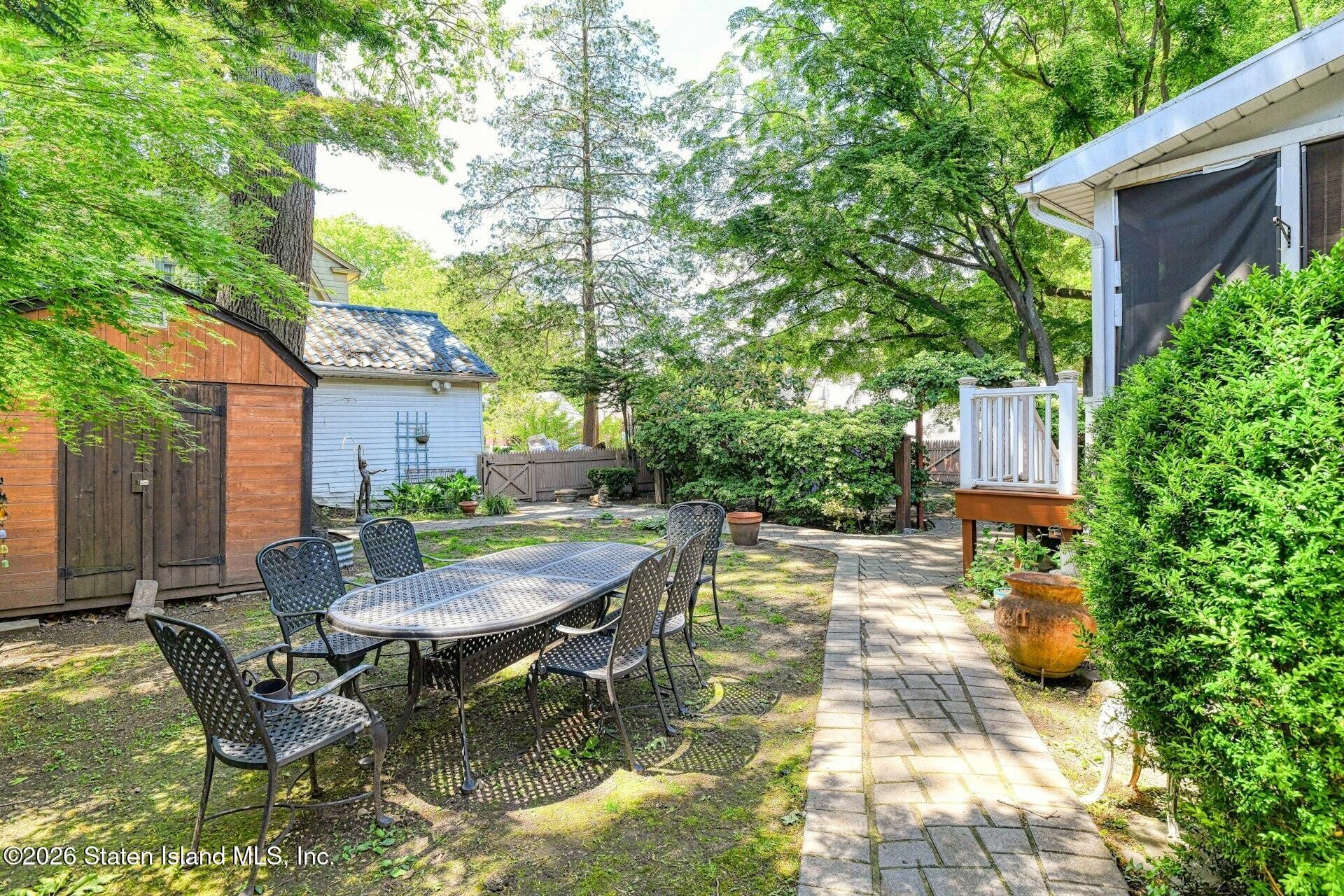 94 Hart Boulevard, Staten Island, NY, 10301 image 14