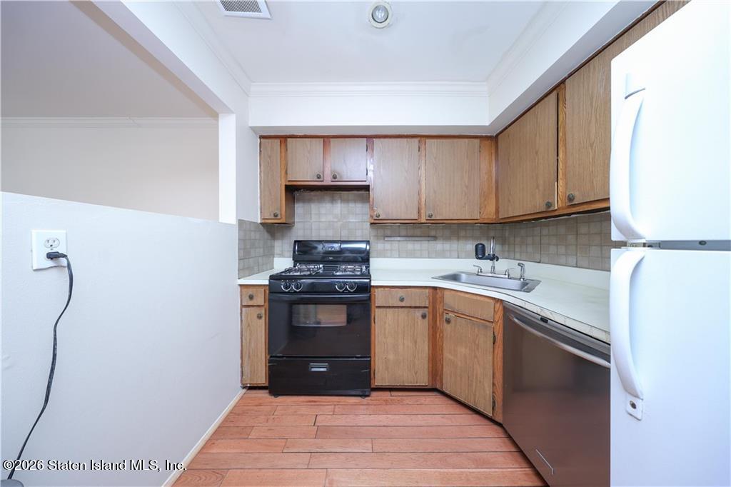 189 Quintard Street, Staten Island, NY, 10305 image 9