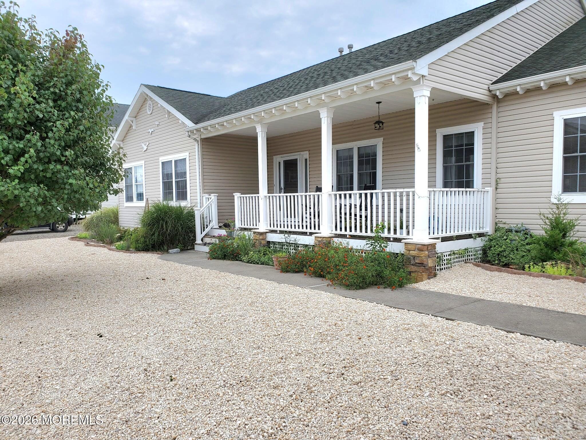 1609 Tamiami Road Image 2