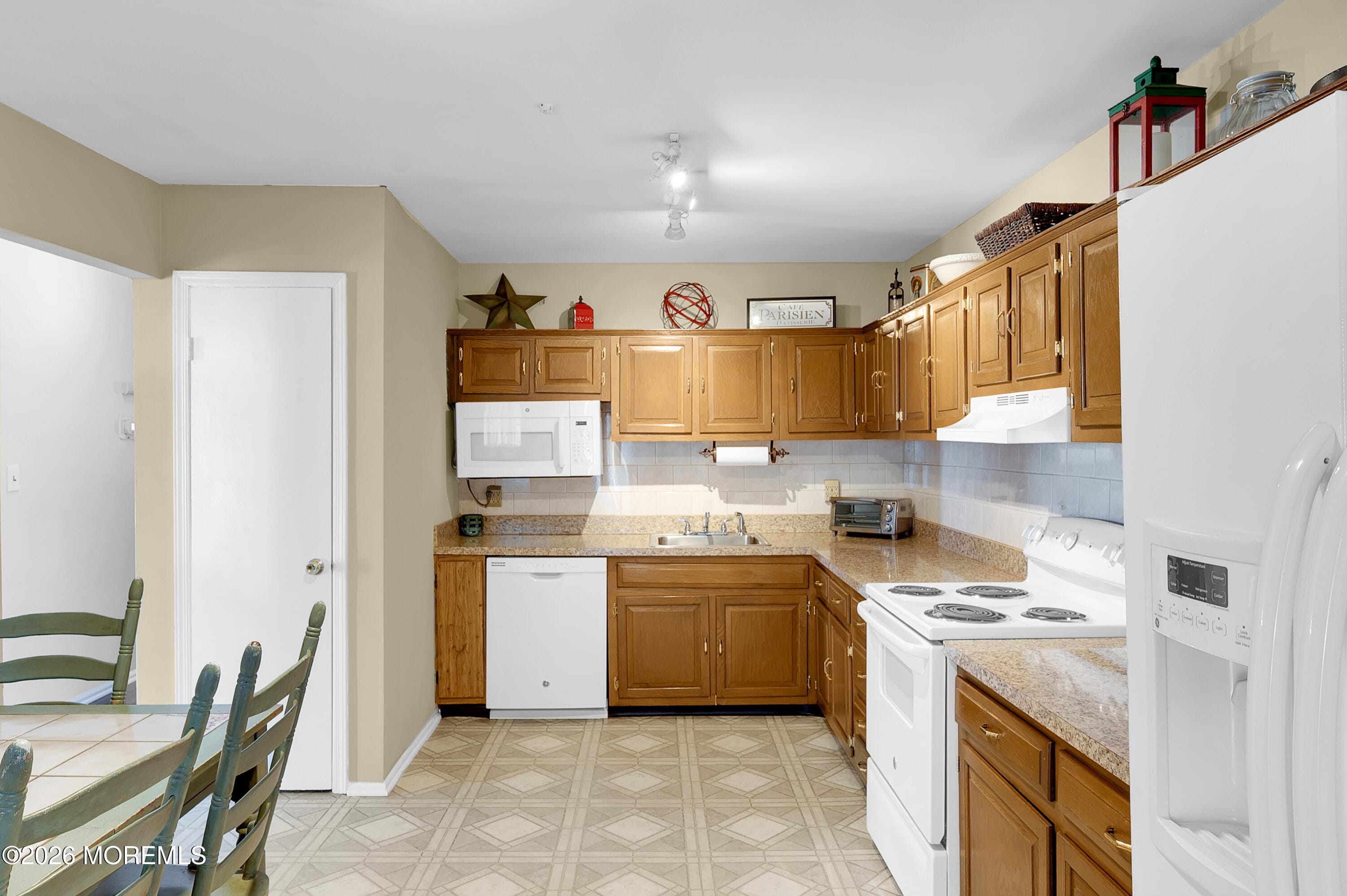 166 Cours De Lorraine D, Freehold, NJ, 07728 image 18