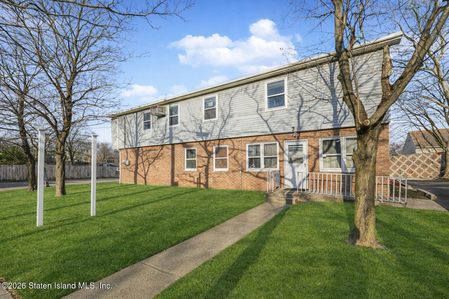 346 Oakdale Street Image 3