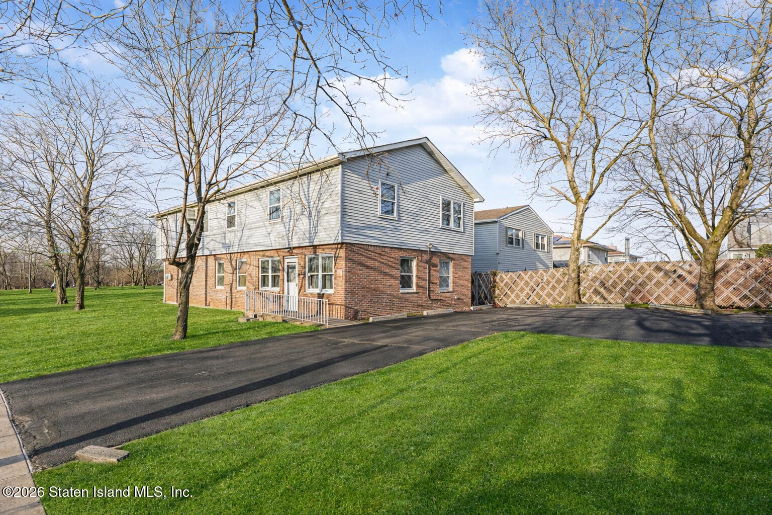 346 Oakdale Street Image 4