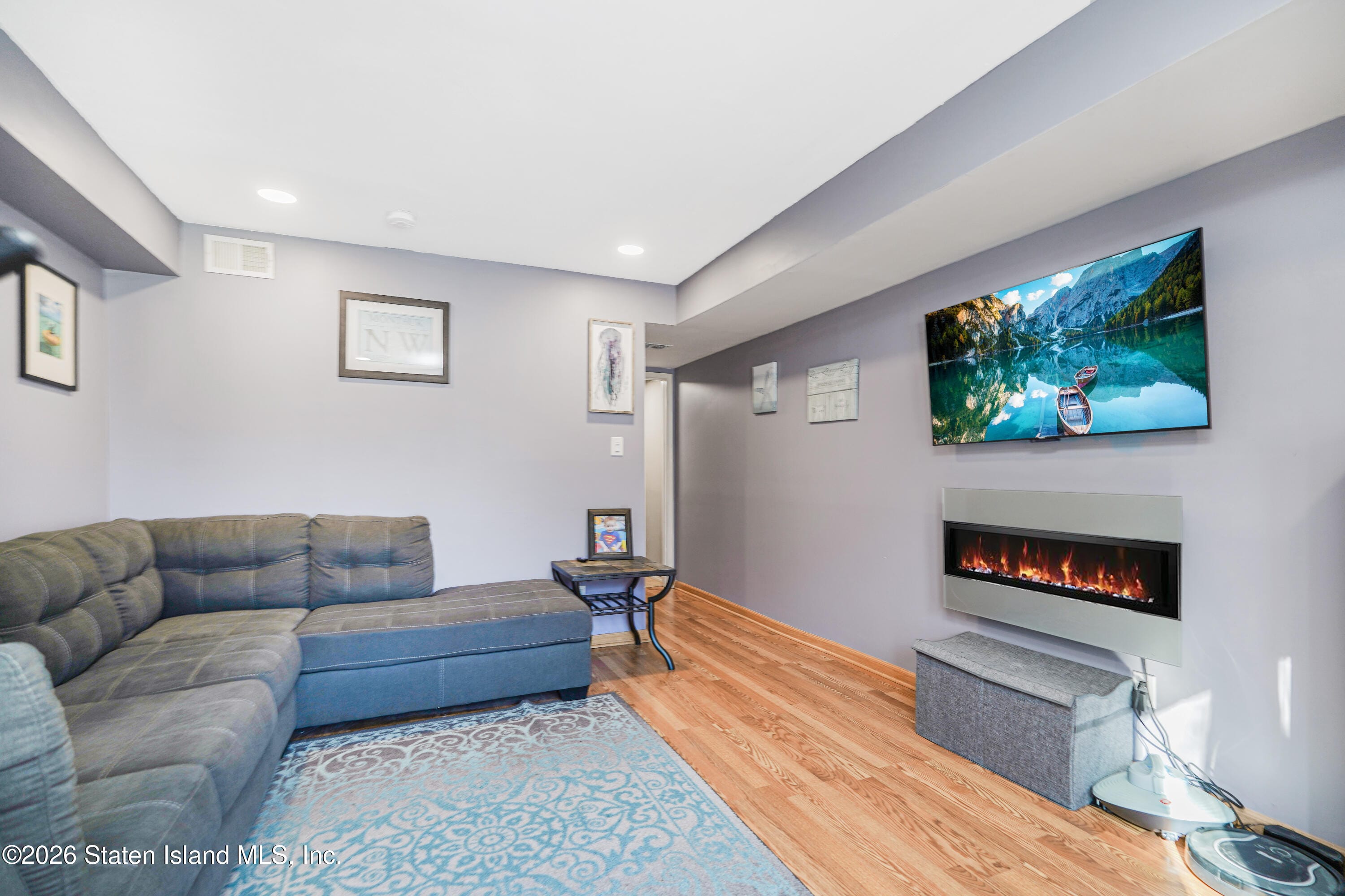 66 Daffodil Court, Staten Island, NY, 10312 image 24