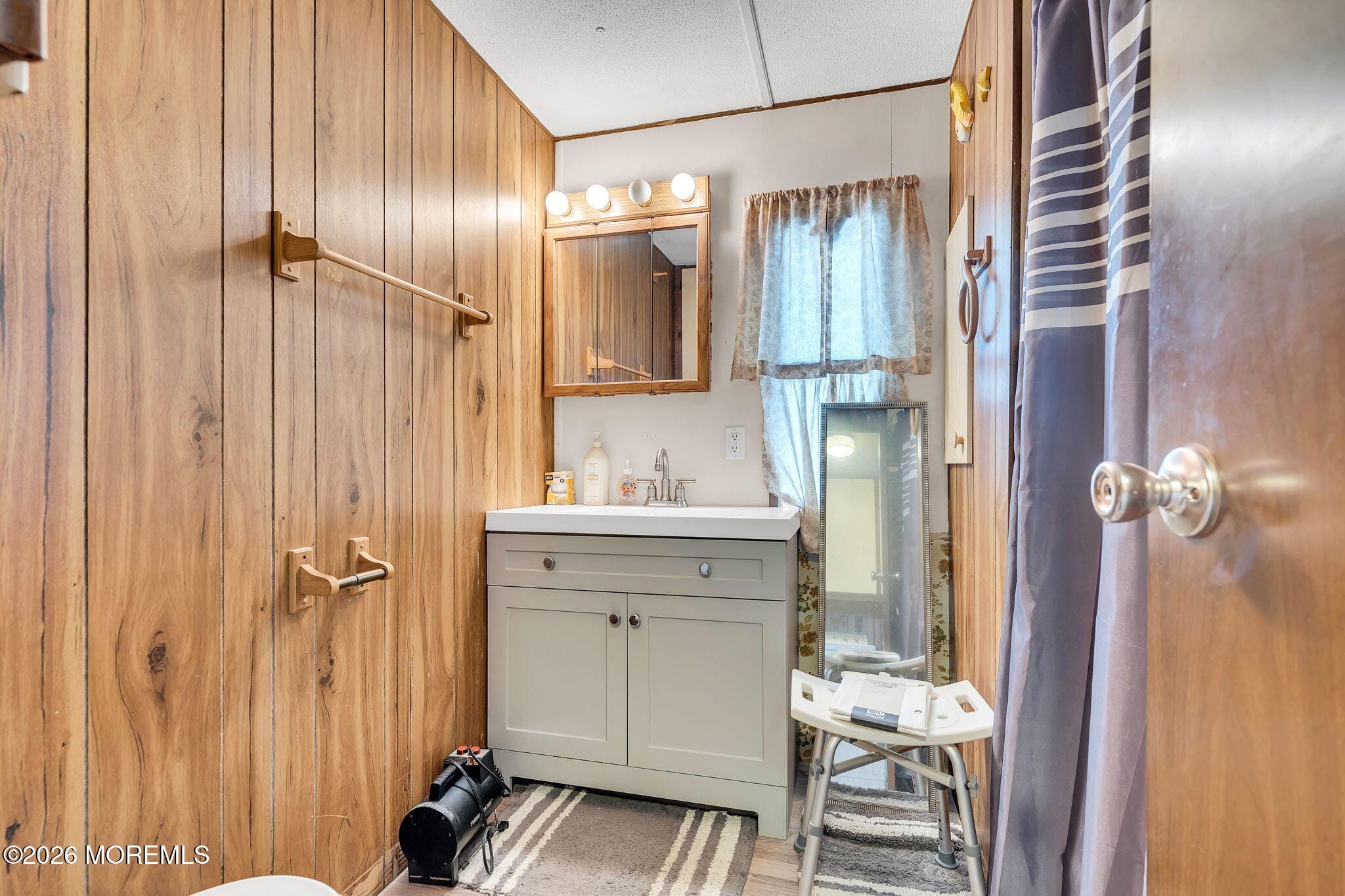 29 Cathy Court, Jackson, NJ, 08527 image 17