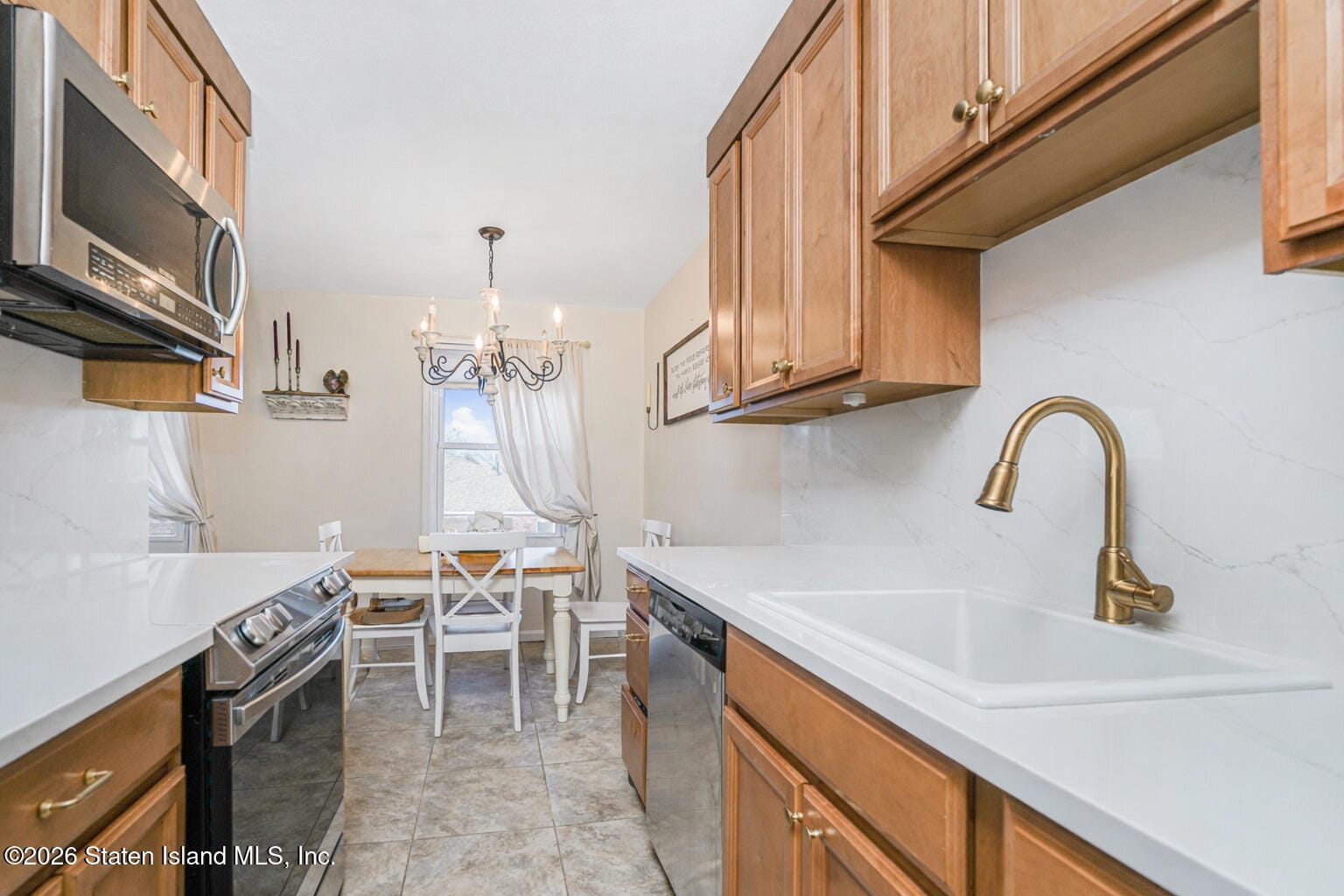 890 Armstrong Avenue 2-3, Staten Island, NY, 10308 image 10