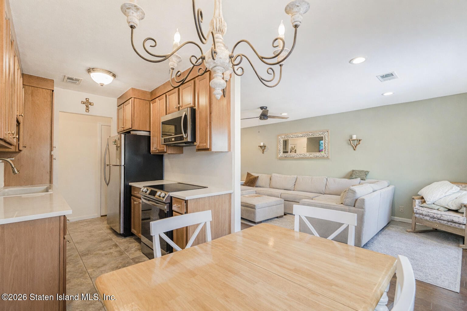 890 Armstrong Avenue 2-3, Staten Island, NY, 10308 image 8