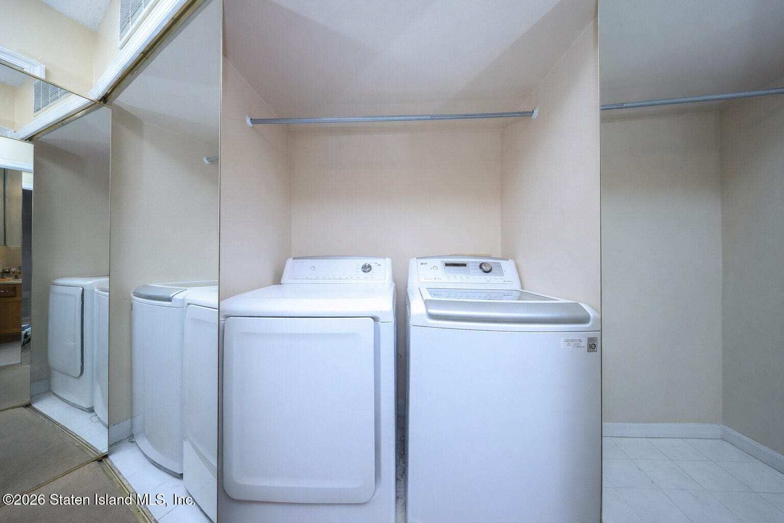 436 Ilyssa Way, Staten Island, NY, 10312 image 19