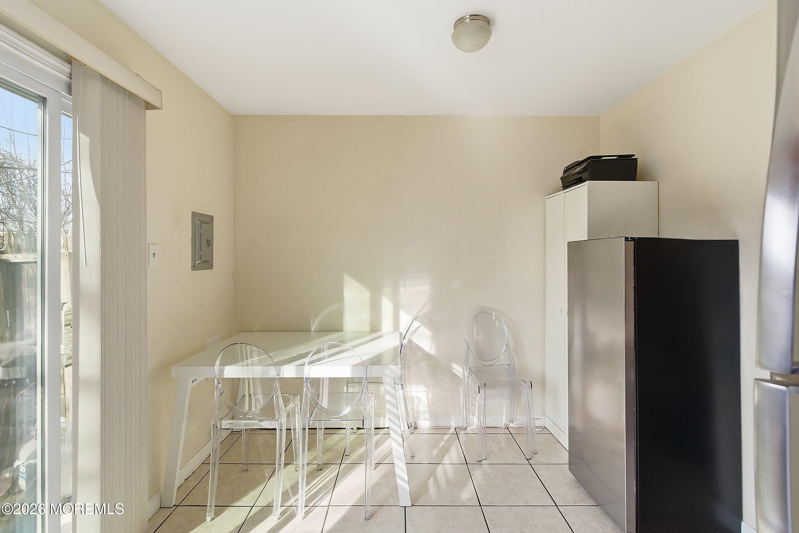 172 Williamsburg Lane Image 5