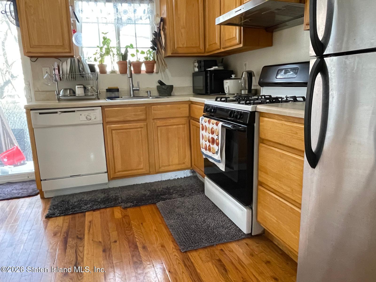 41 Giacomo Lane, Staten Island, NY, 10310 image 6