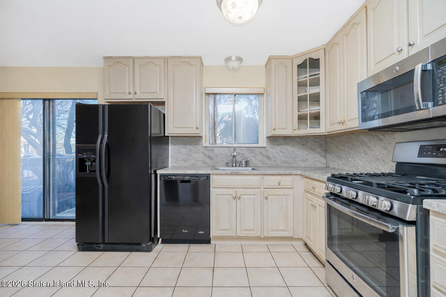 321 Hillbrook Drive, Staten Island, NY, 10305 image 10