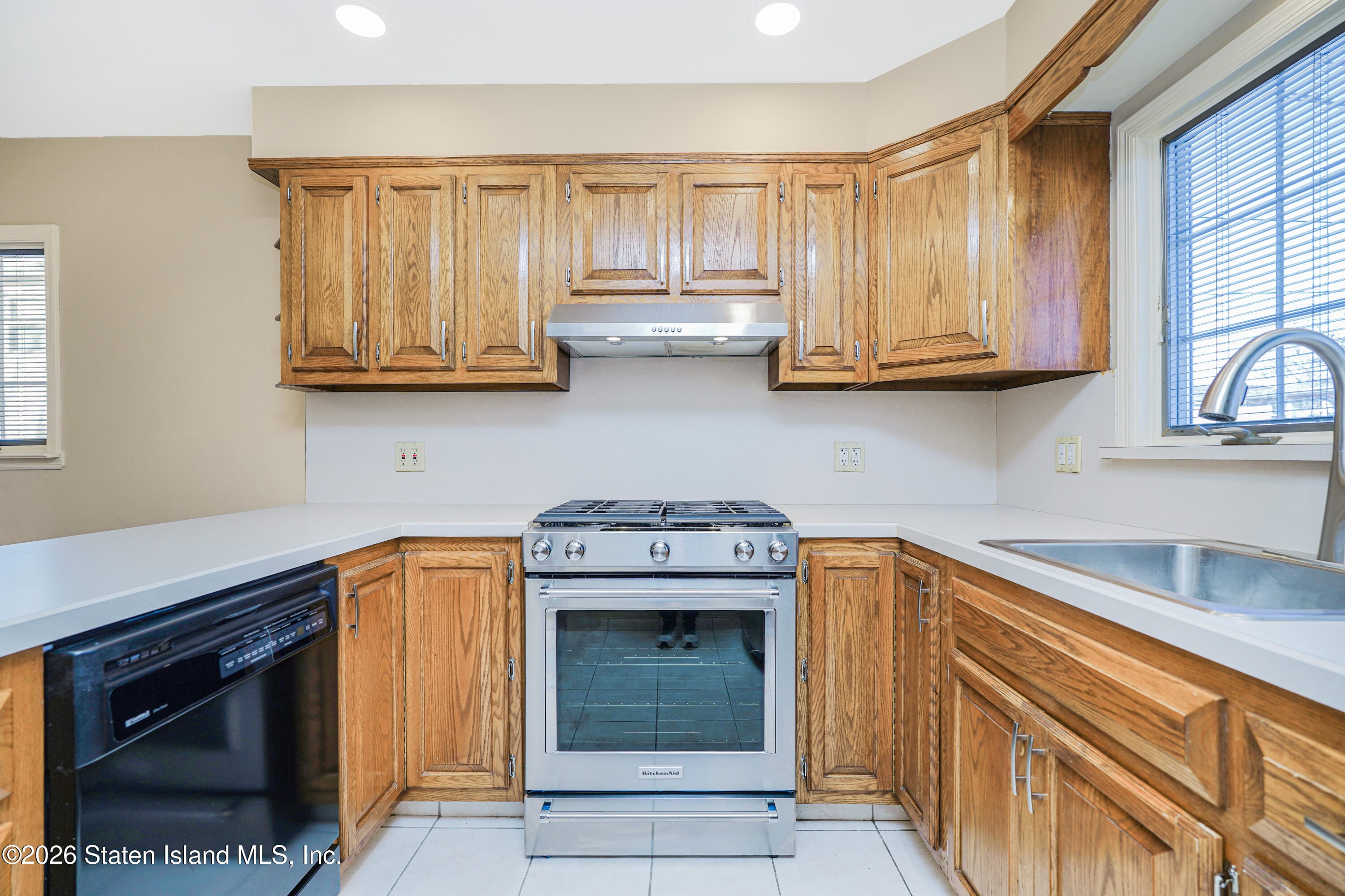 414 Lyndale Avenue, Staten Island, NY, 10312 image 12