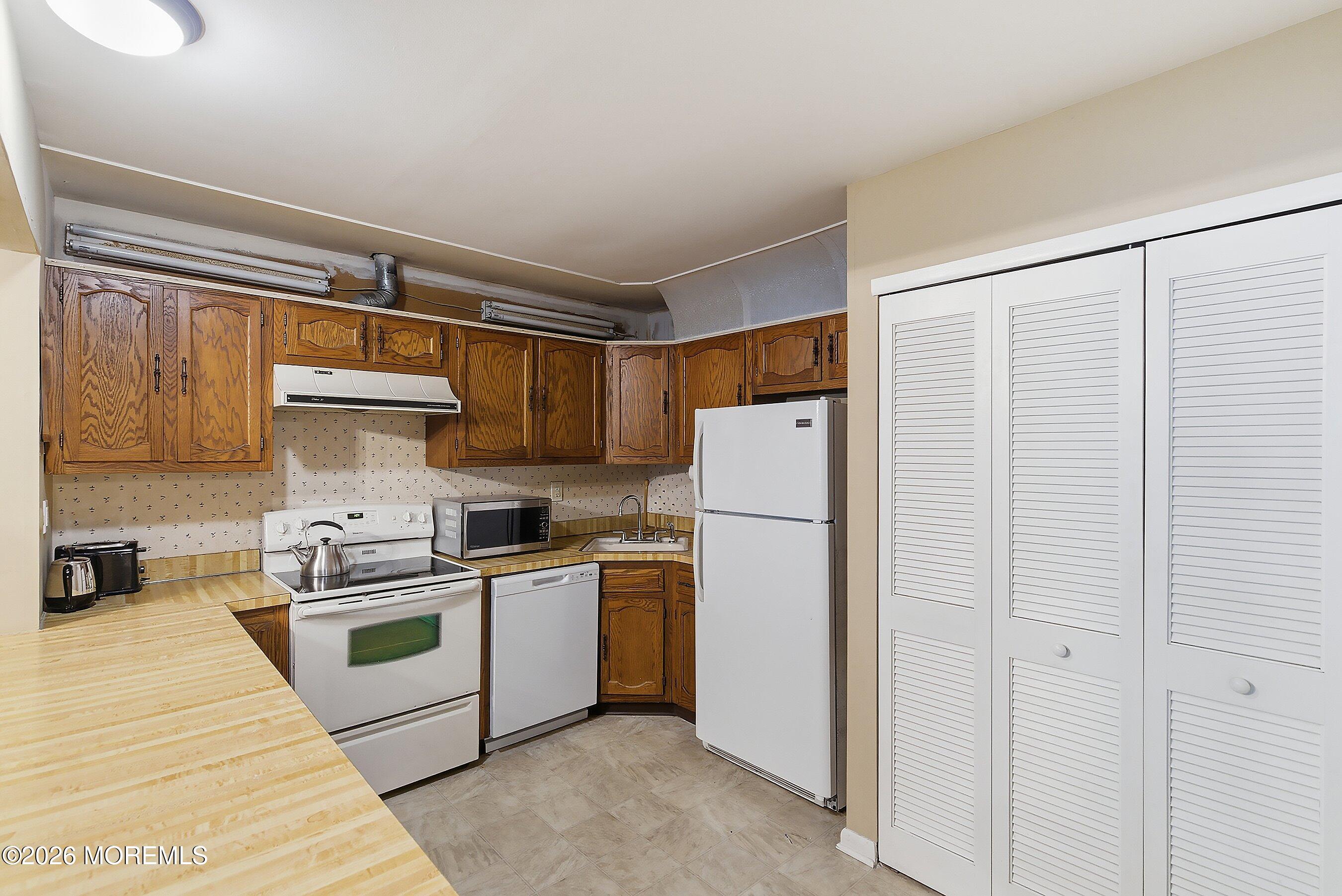 41 Western Reach, Red Bank, NJ, 07701 image 8