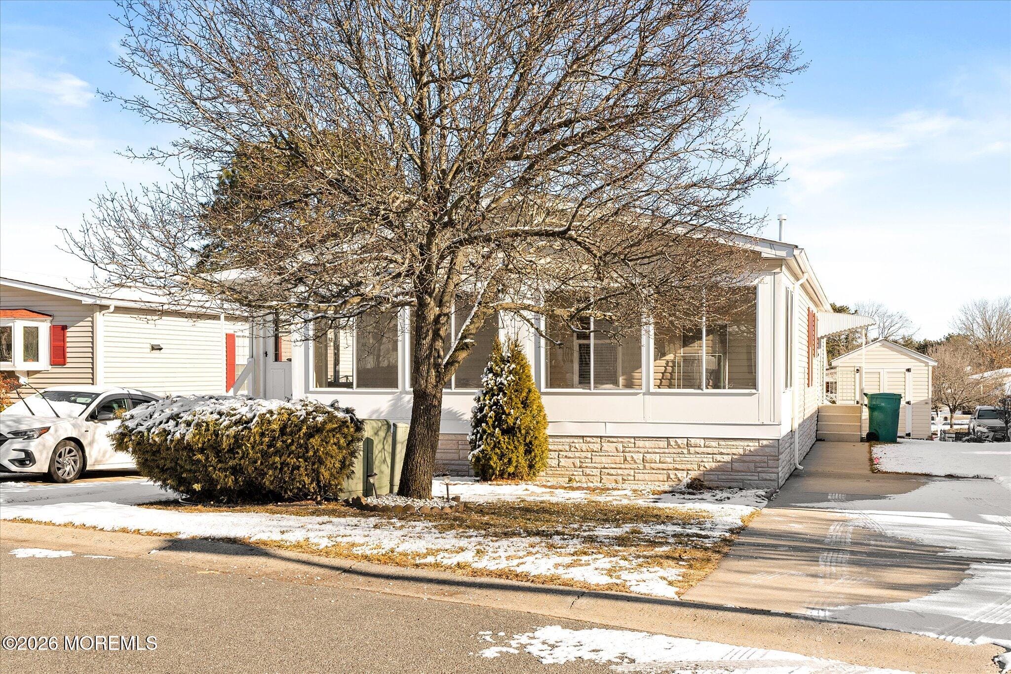 405 Maplehurst Court Image 2