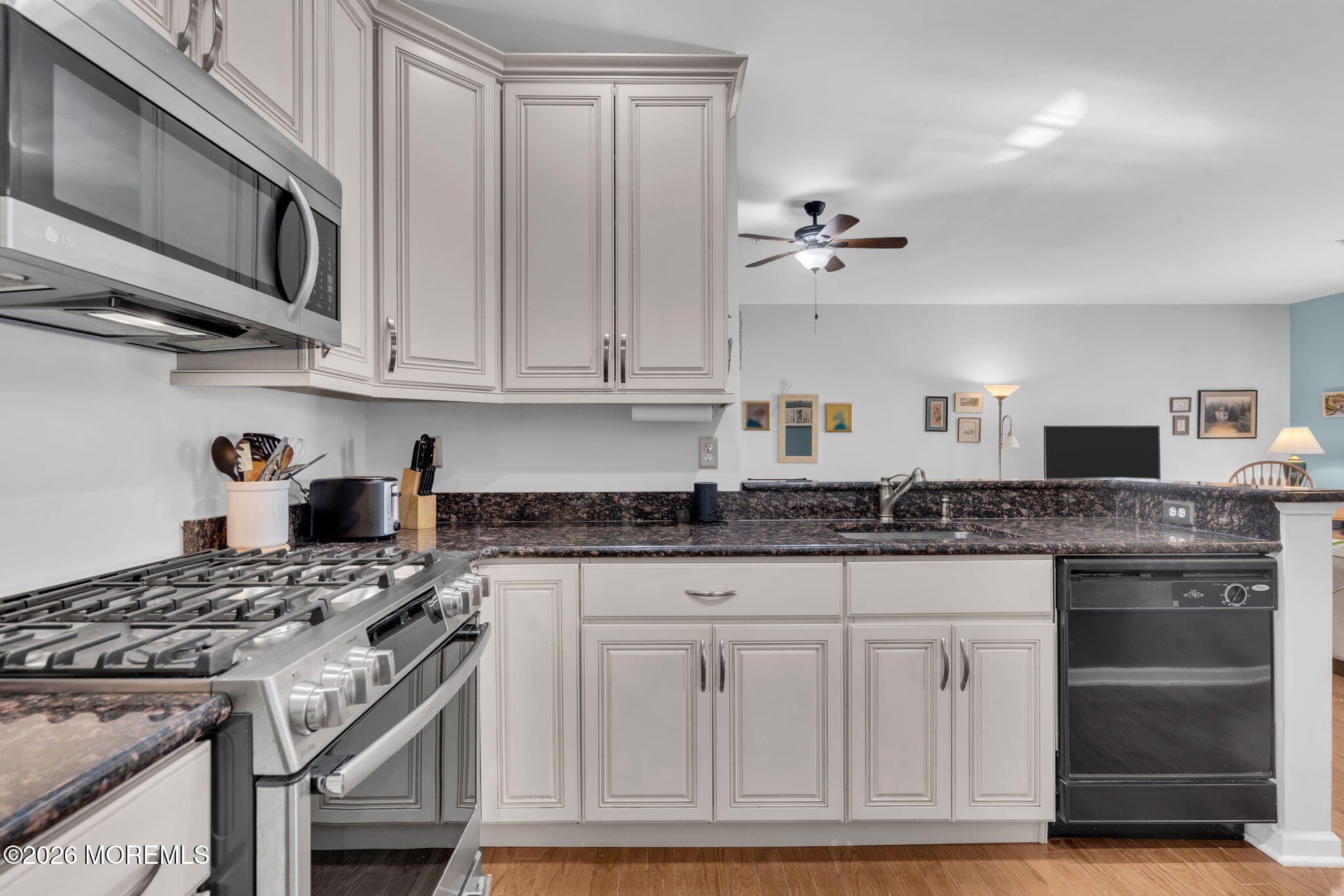 515 Sophee Lane 1000, Lakewood, NJ, 08701 image 19