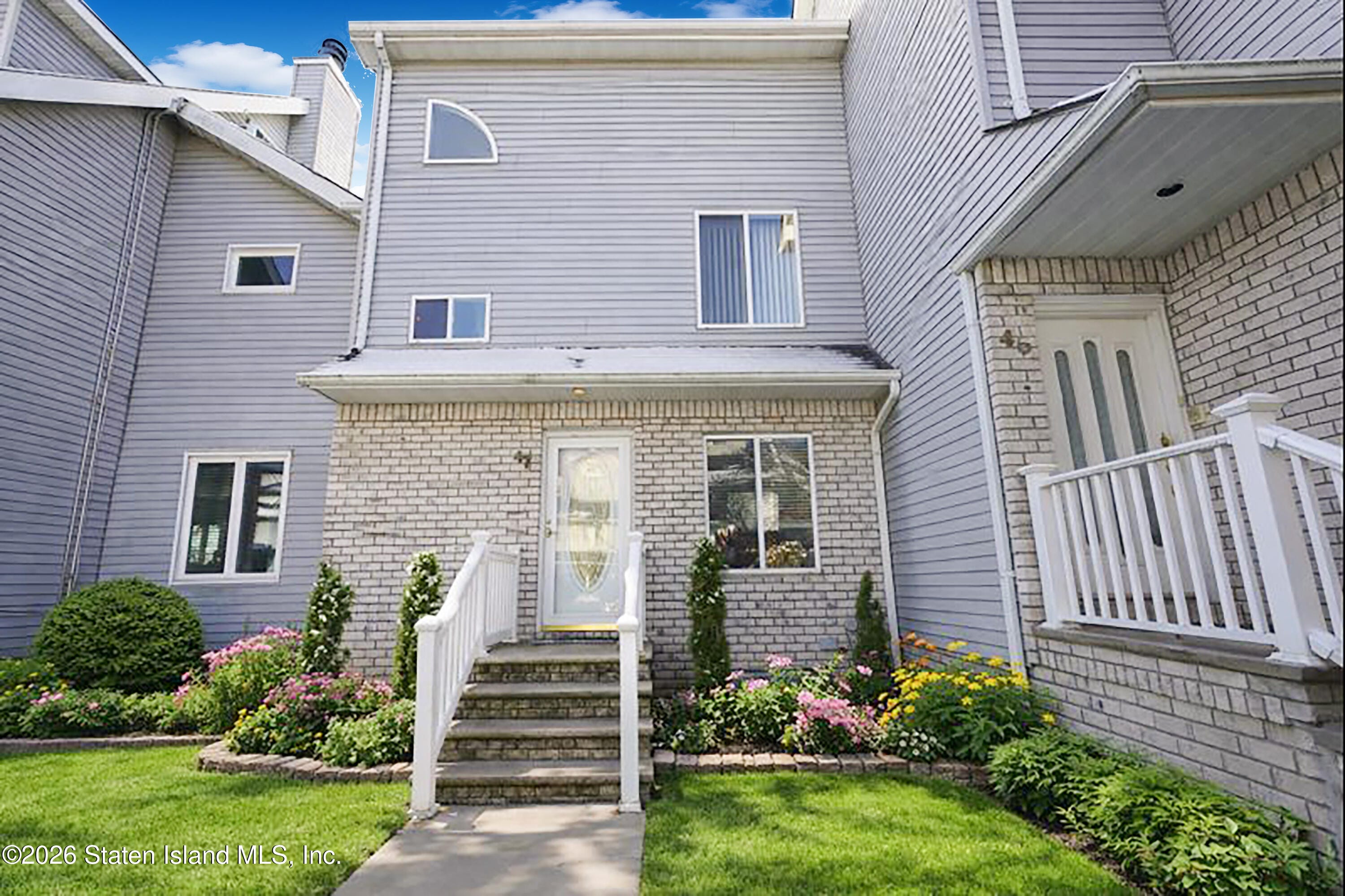 47 Fairlawn Loop Image 1