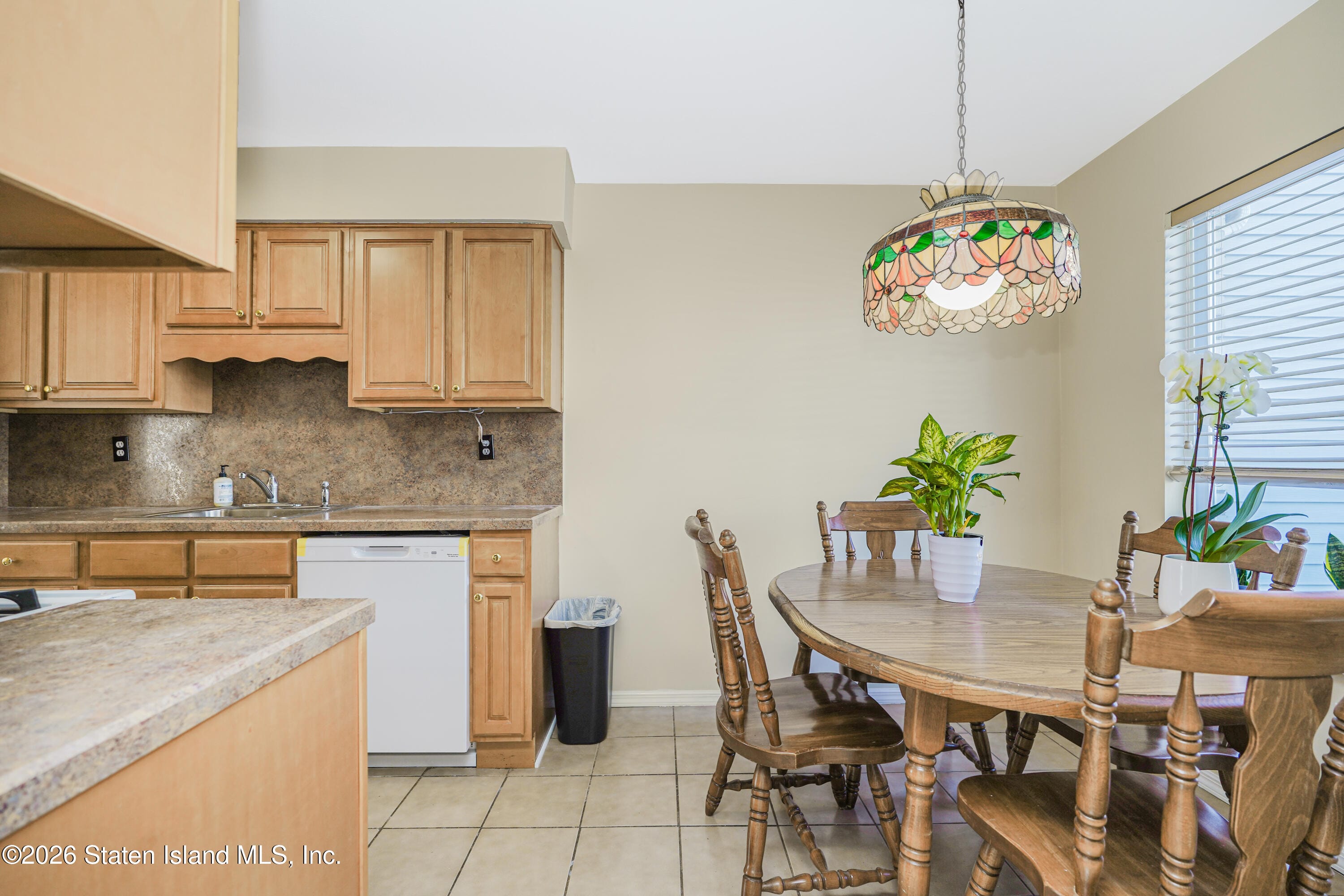 47 Fairlawn Loop, Staten Island, NY, 10308 image 6