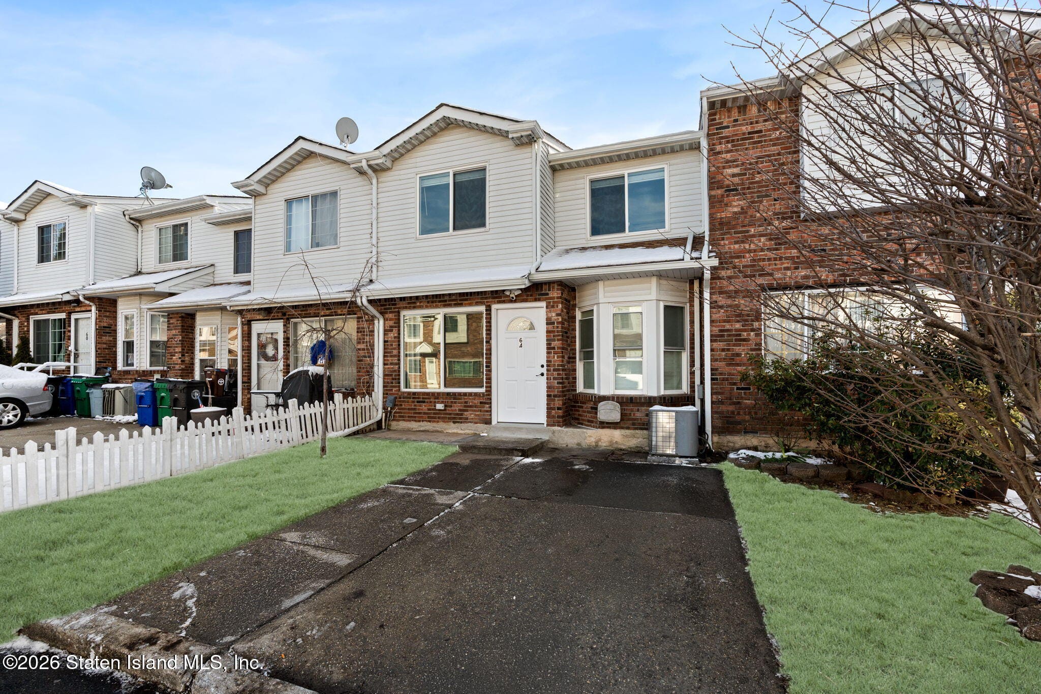 64 Country Drive Image 2