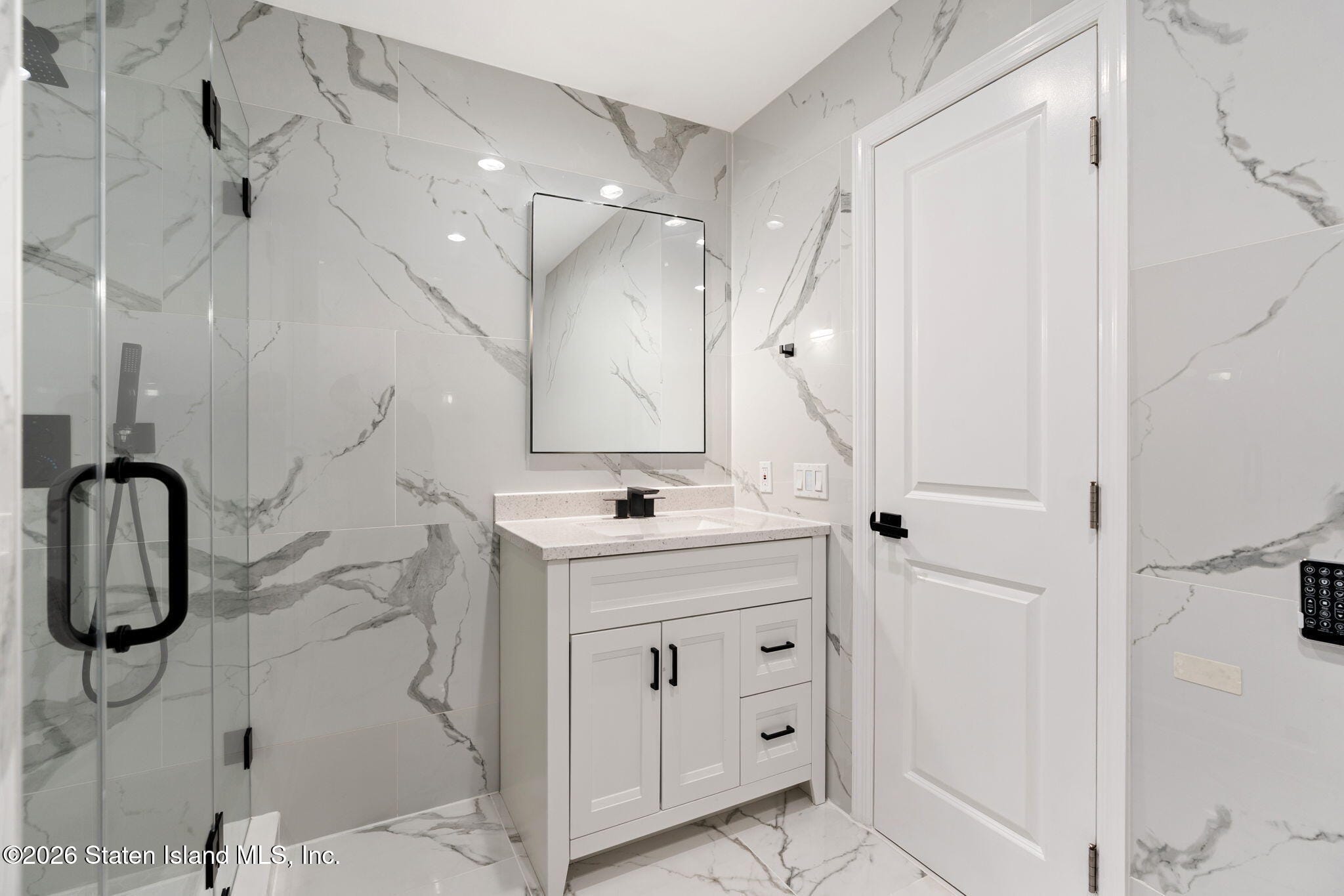 64 Country Drive, Staten Island, NY, 10314 image 26