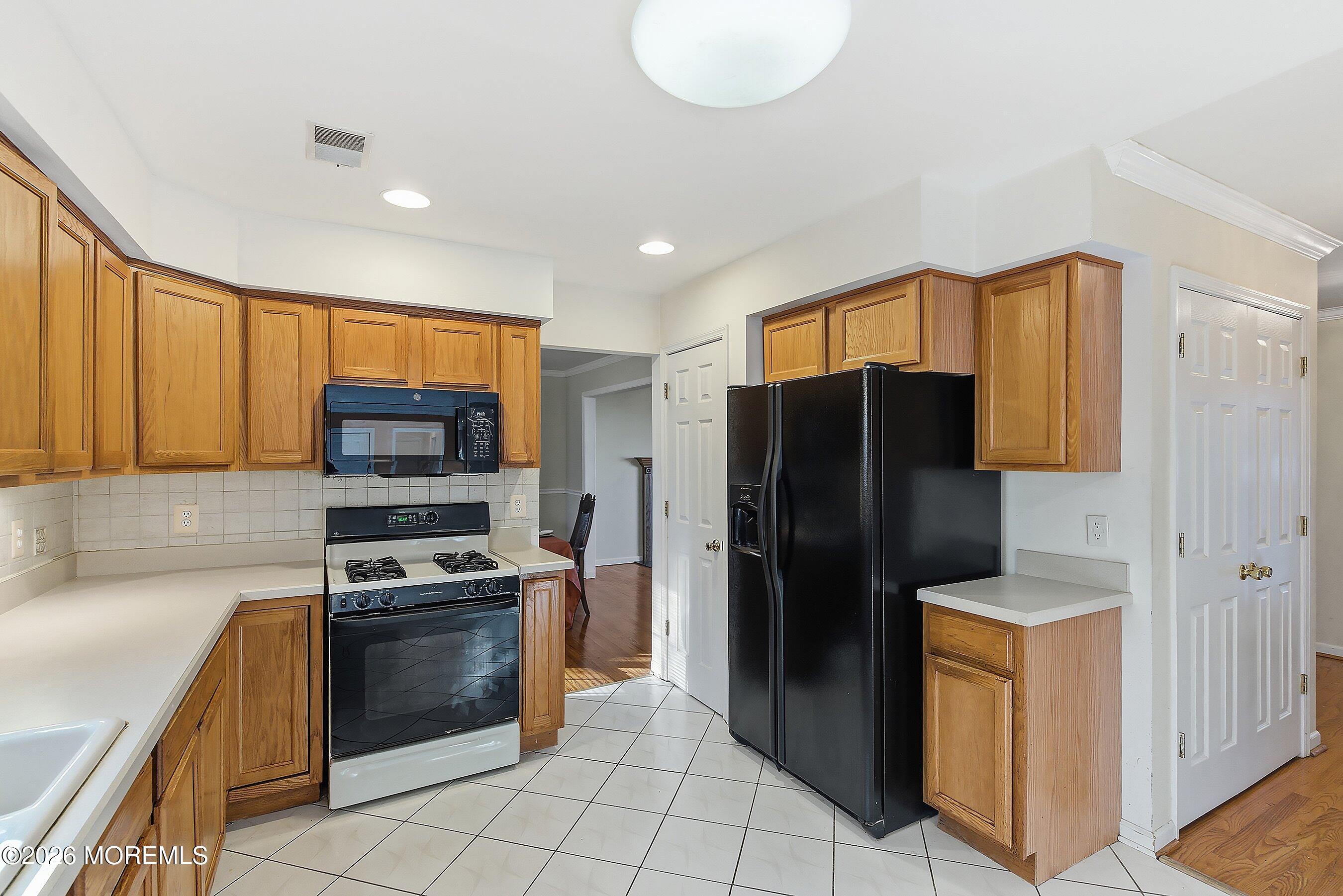 6 Katie Court, Lakewood, NJ, 08701 image 16