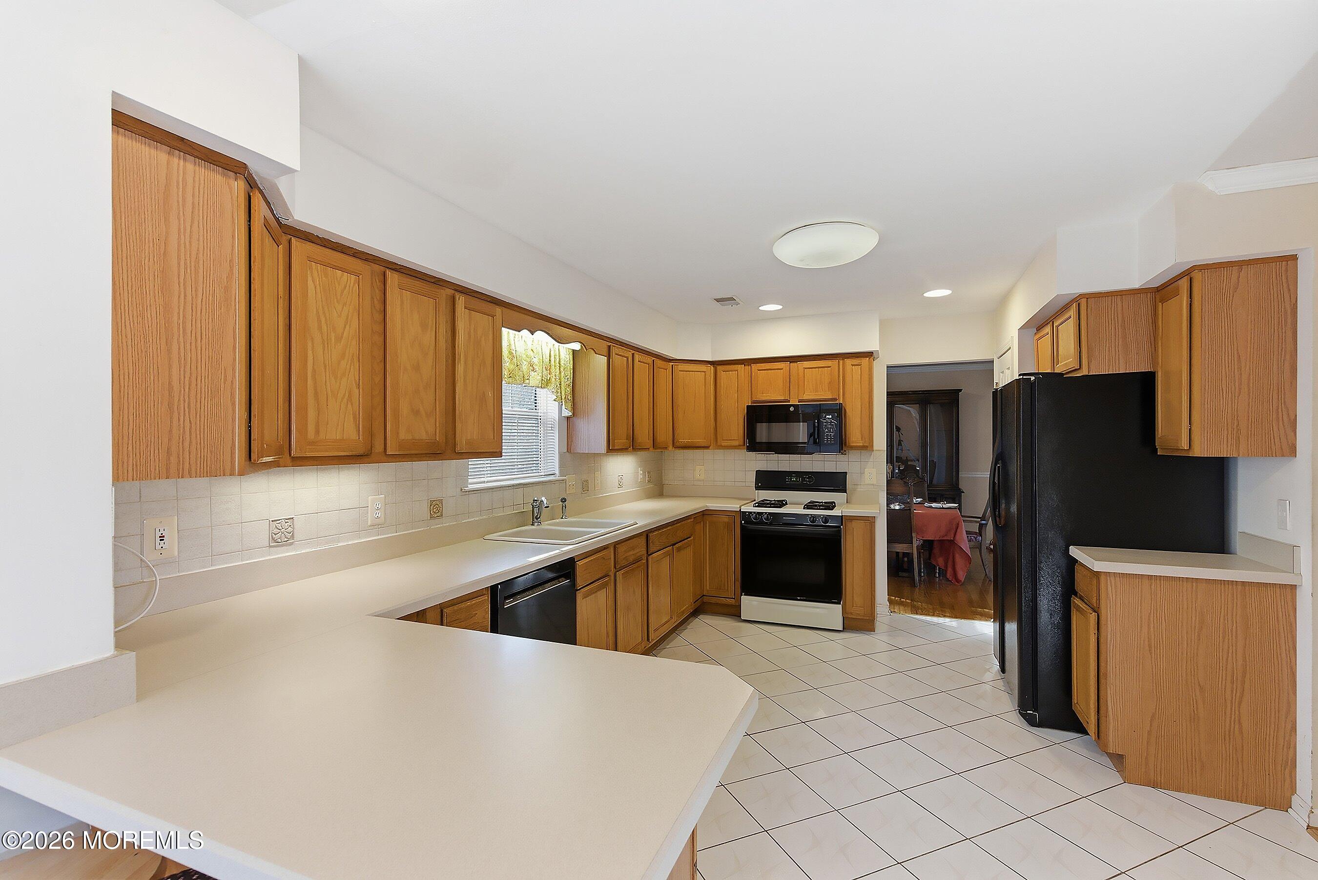 6 Katie Court, Lakewood, NJ, 08701 image 18