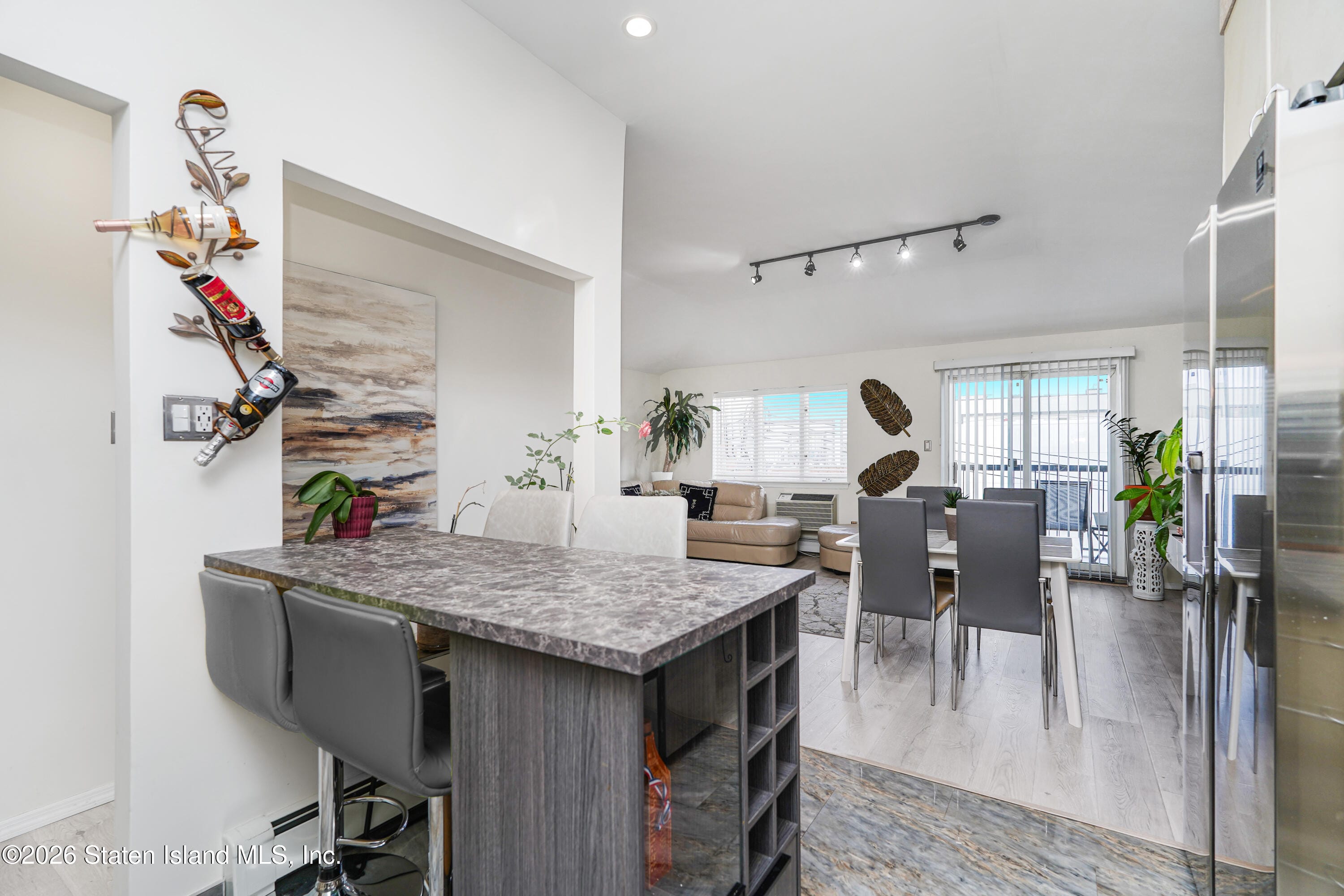 2274 Hendrickson Street E3 Image 5