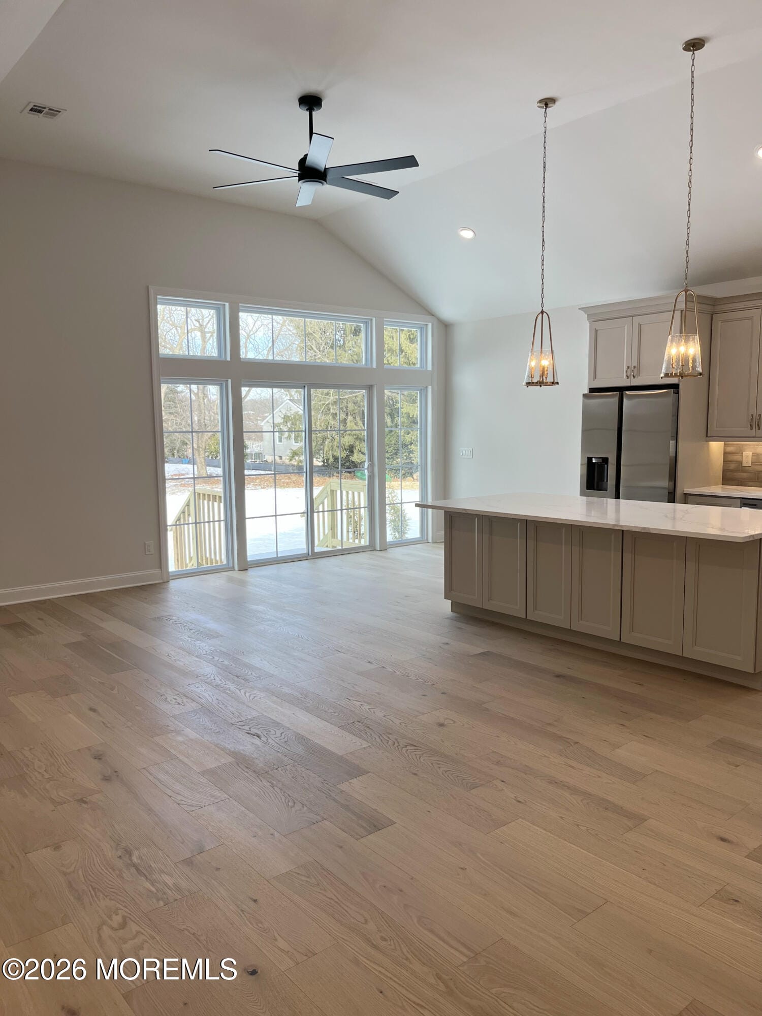 10 1/2 Johnson Avenue Image 4