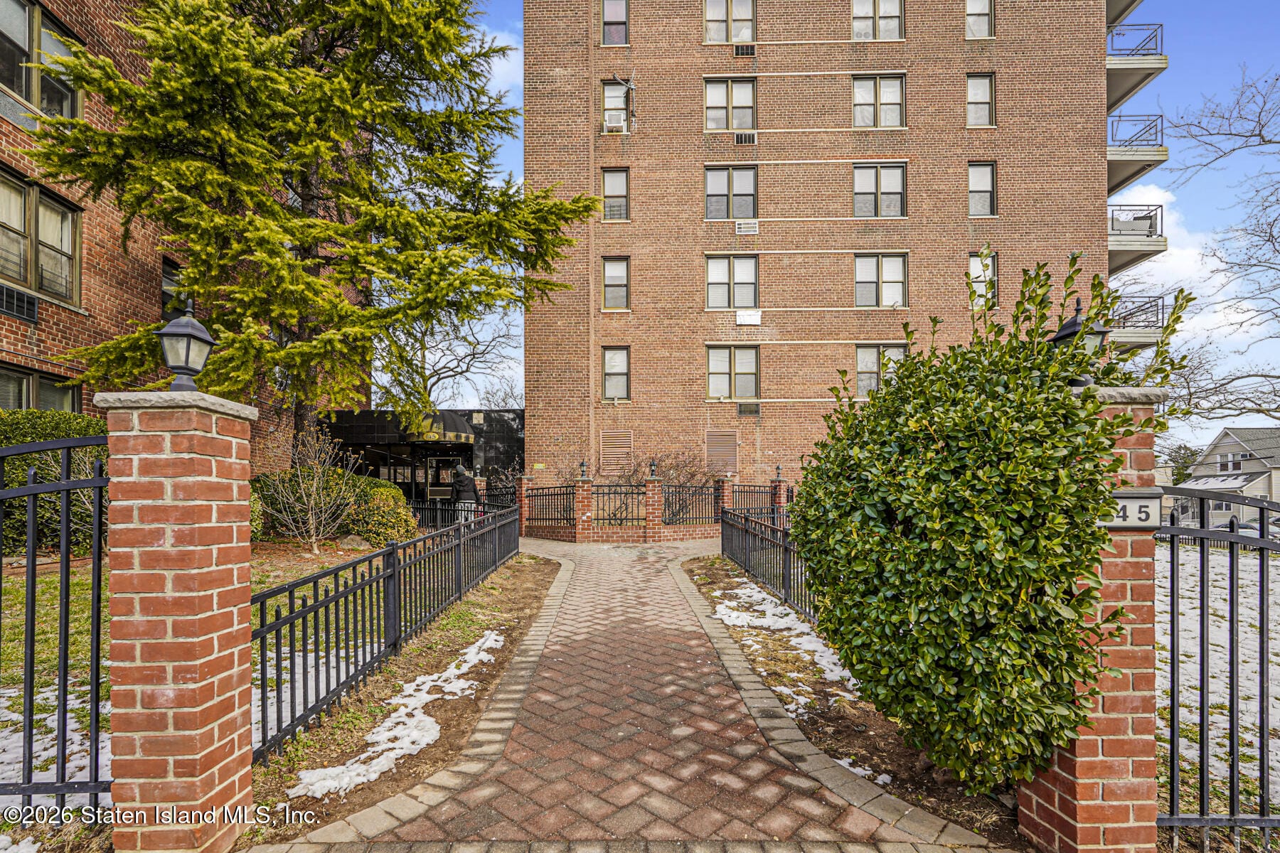 145 Lincoln Avenue 7w Image 2