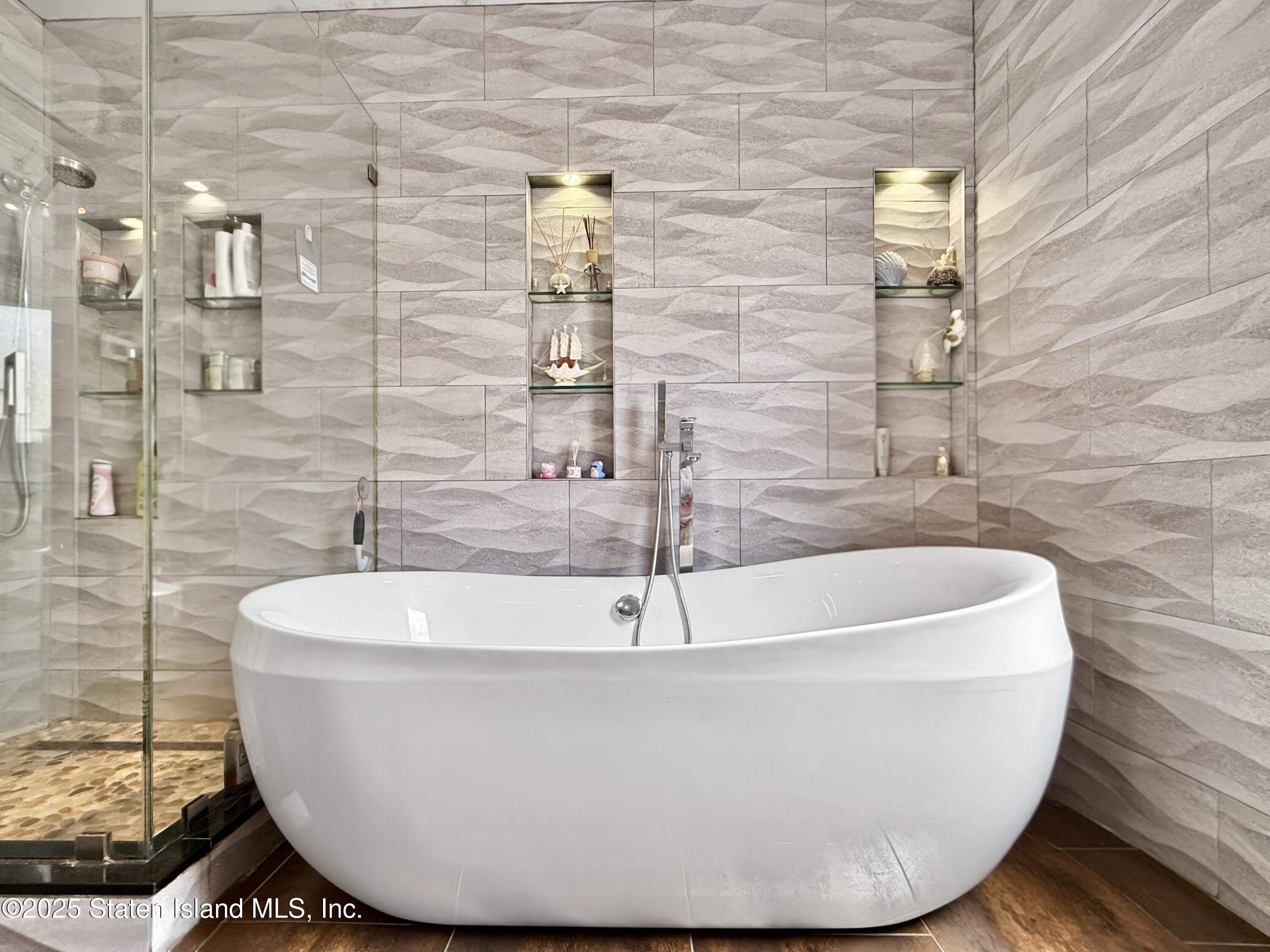 377 Hanover Avenue, Staten Island, NY, 10304 image 16