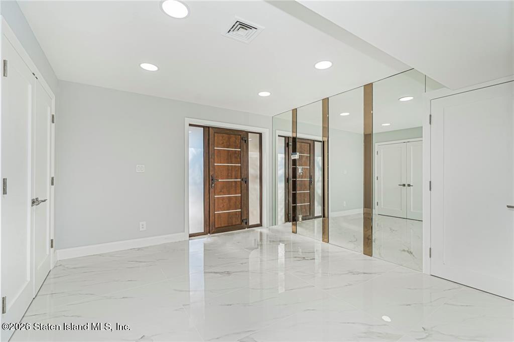 35 Hales Avenue Image 4