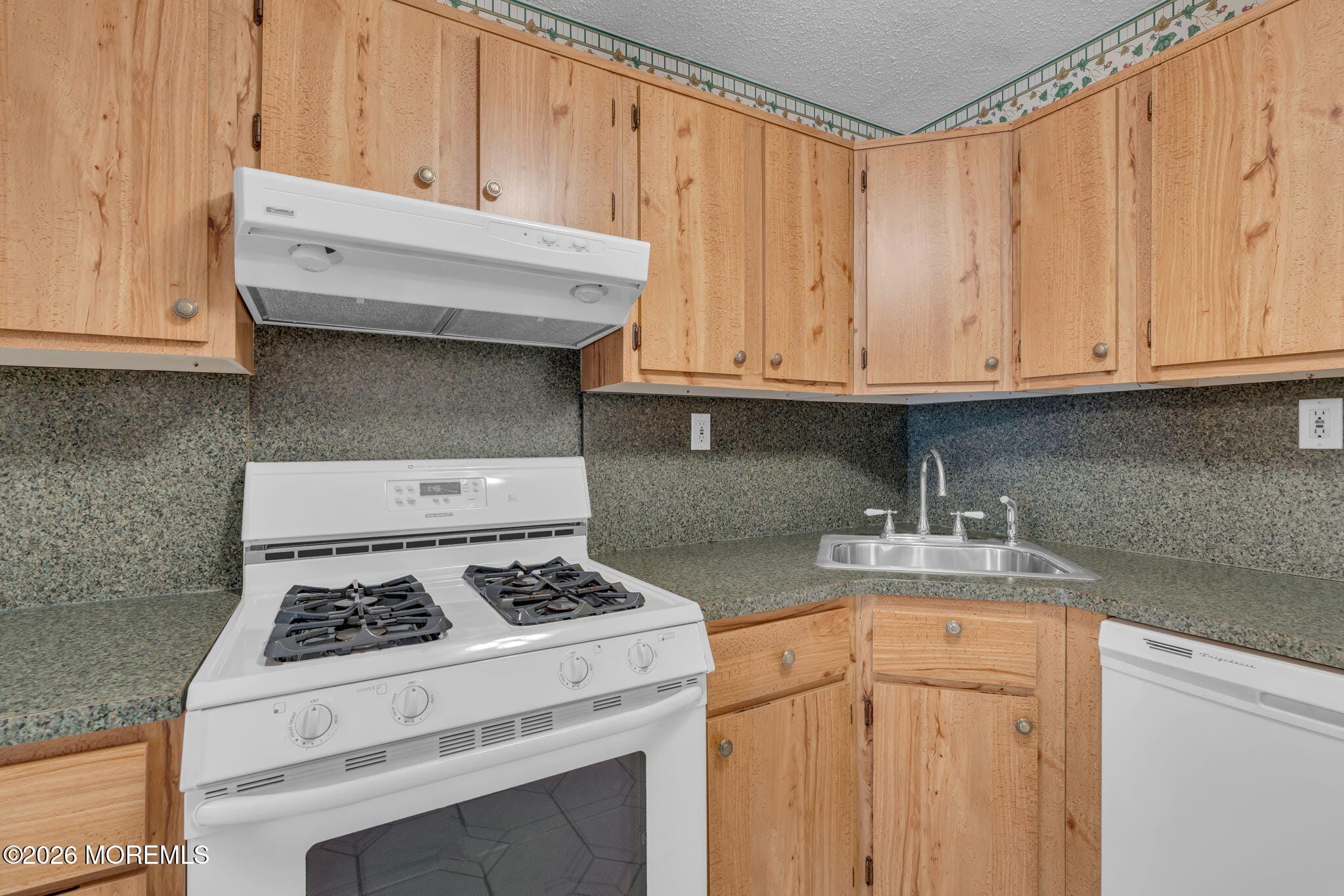 161 Frontier Way, Tinton Falls, NJ, 07753 image 8