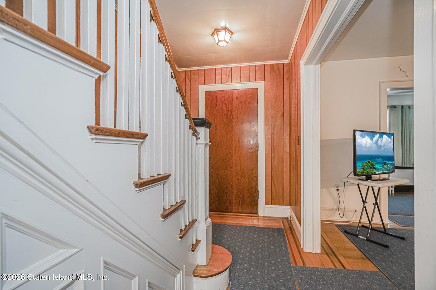 477 College Avenue Image 3