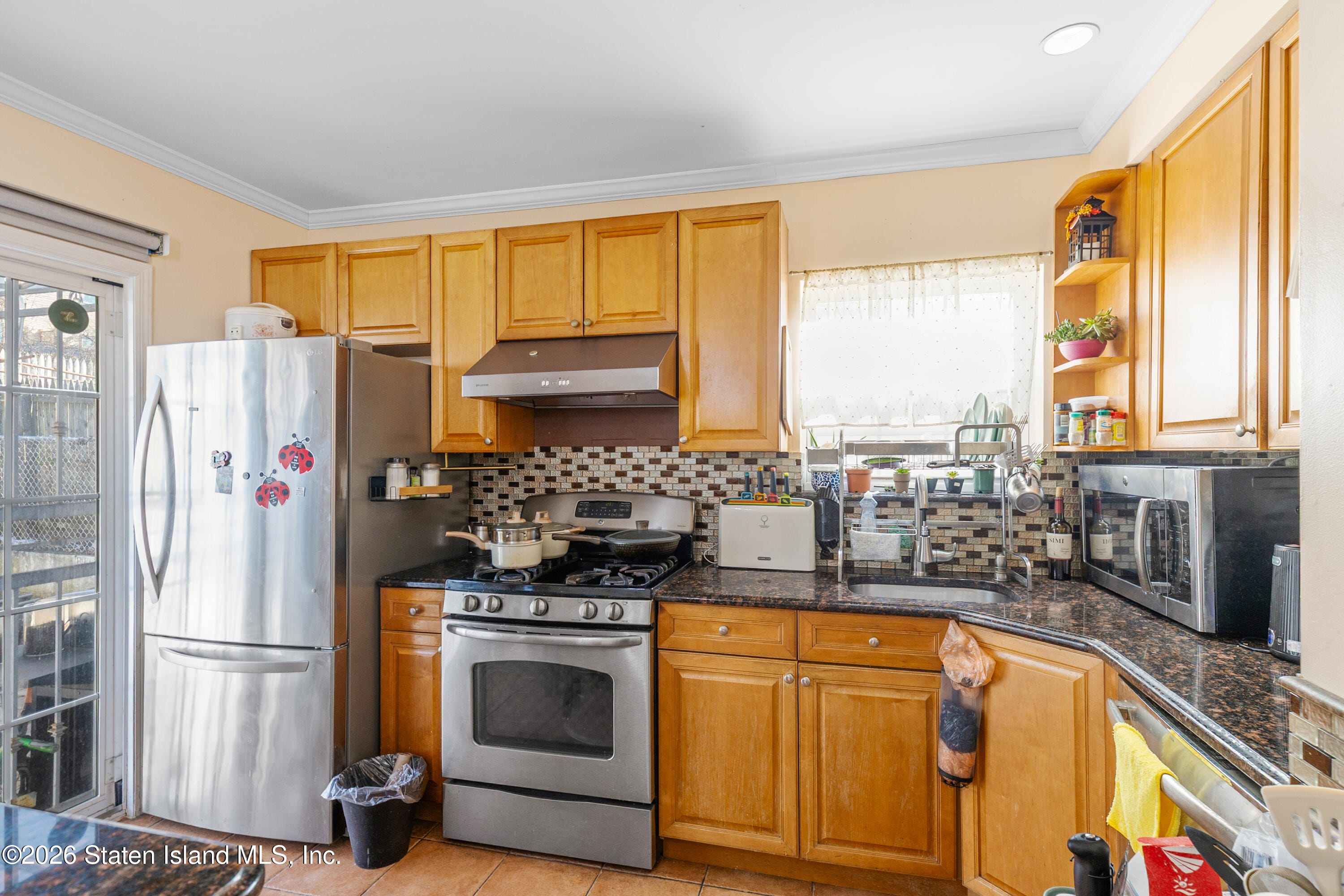 19 Roosevelt Avenue, Staten Island, NY, 10314 image 16