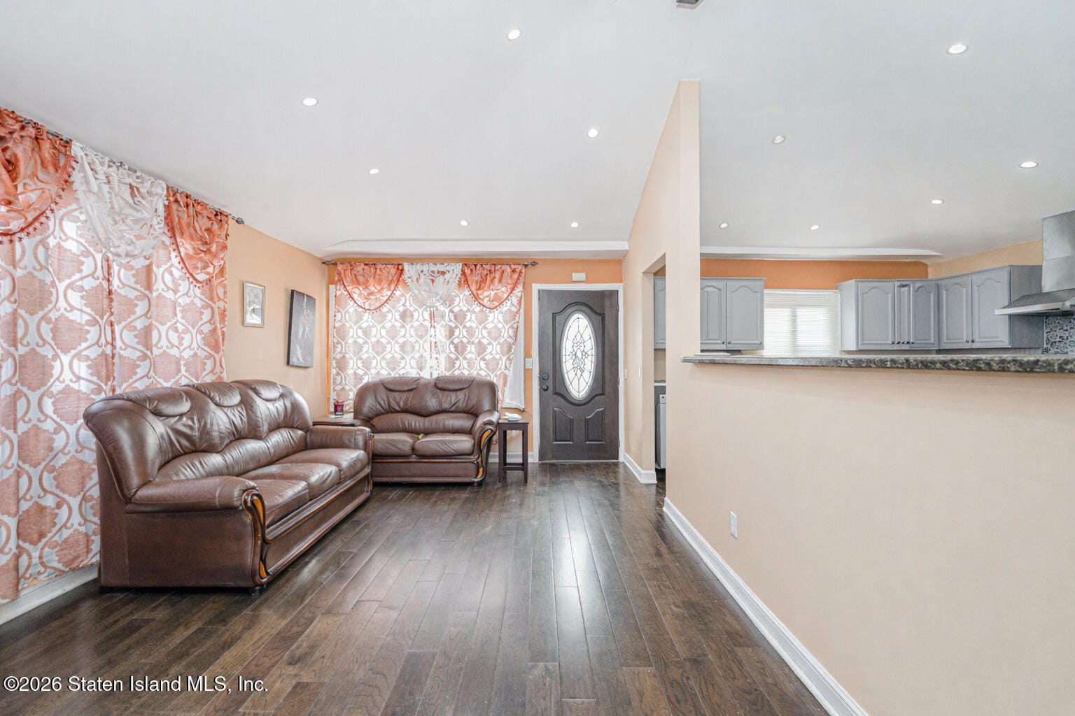 407 Stoneham Street Image 5