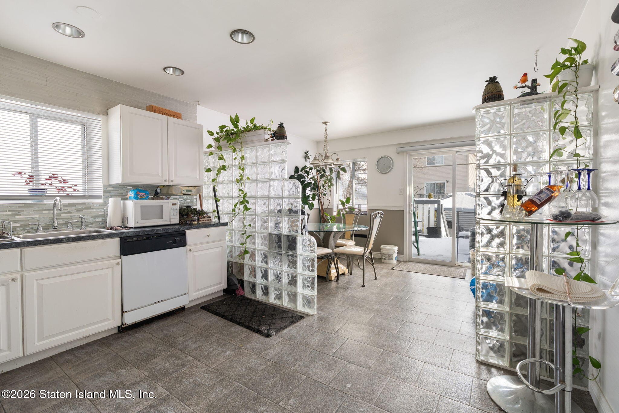 263 Van Pelt Avenue Image 5