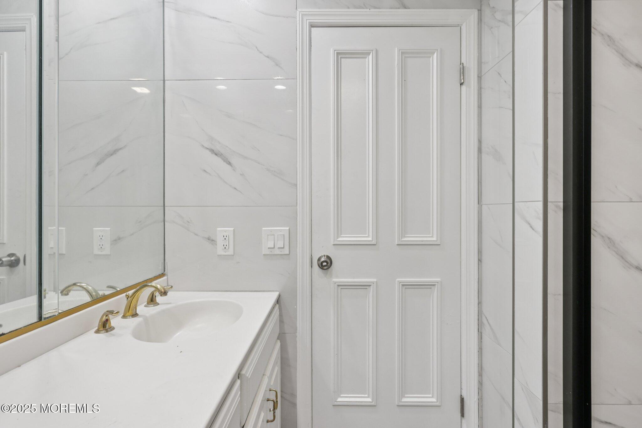 26 Fillmore Avenue, Carteret, NJ, 07008 image 39